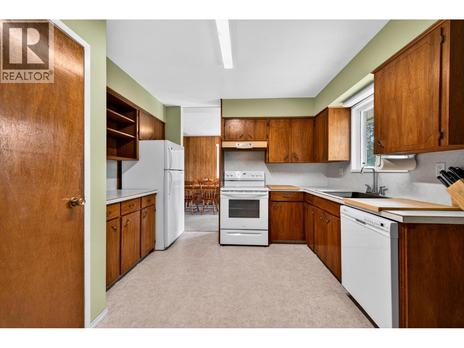 828 Mcbride Street, Kamloops, British Columbia  V2B 5S3 - Photo 6 - 10387743