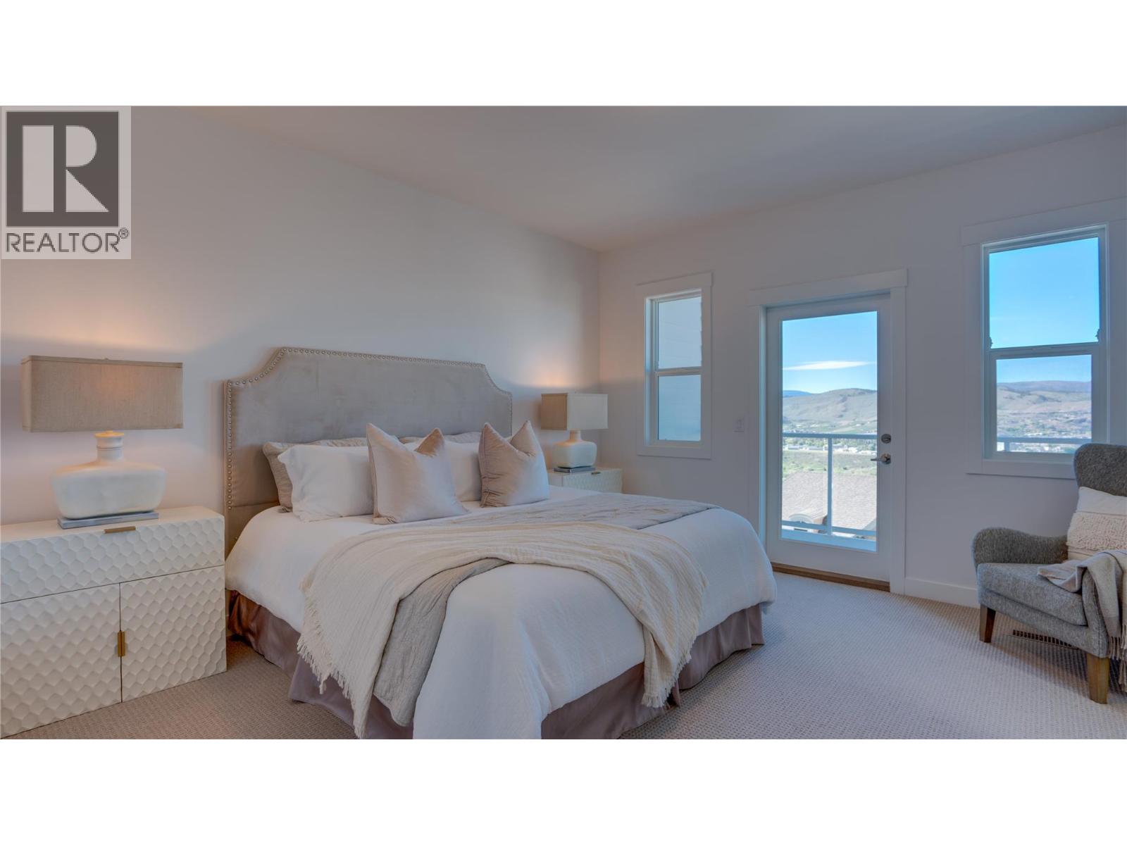 1050 Mt Revelstoke Place Unit# 3, Vernon, British Columbia  V1B 3Z9 - Photo 11 - 10387709