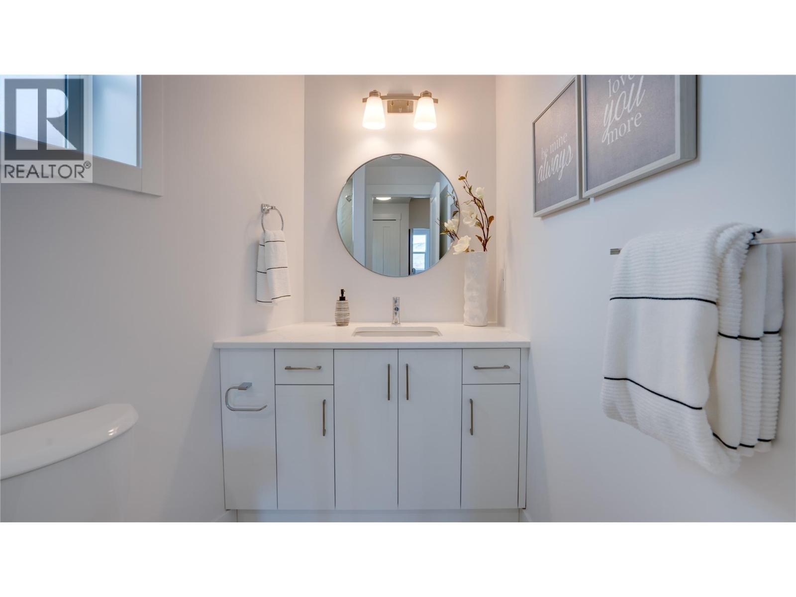 1050 Mt Revelstoke Place Unit# 3, Vernon, British Columbia  V1B 3Z9 - Photo 17 - 10387709