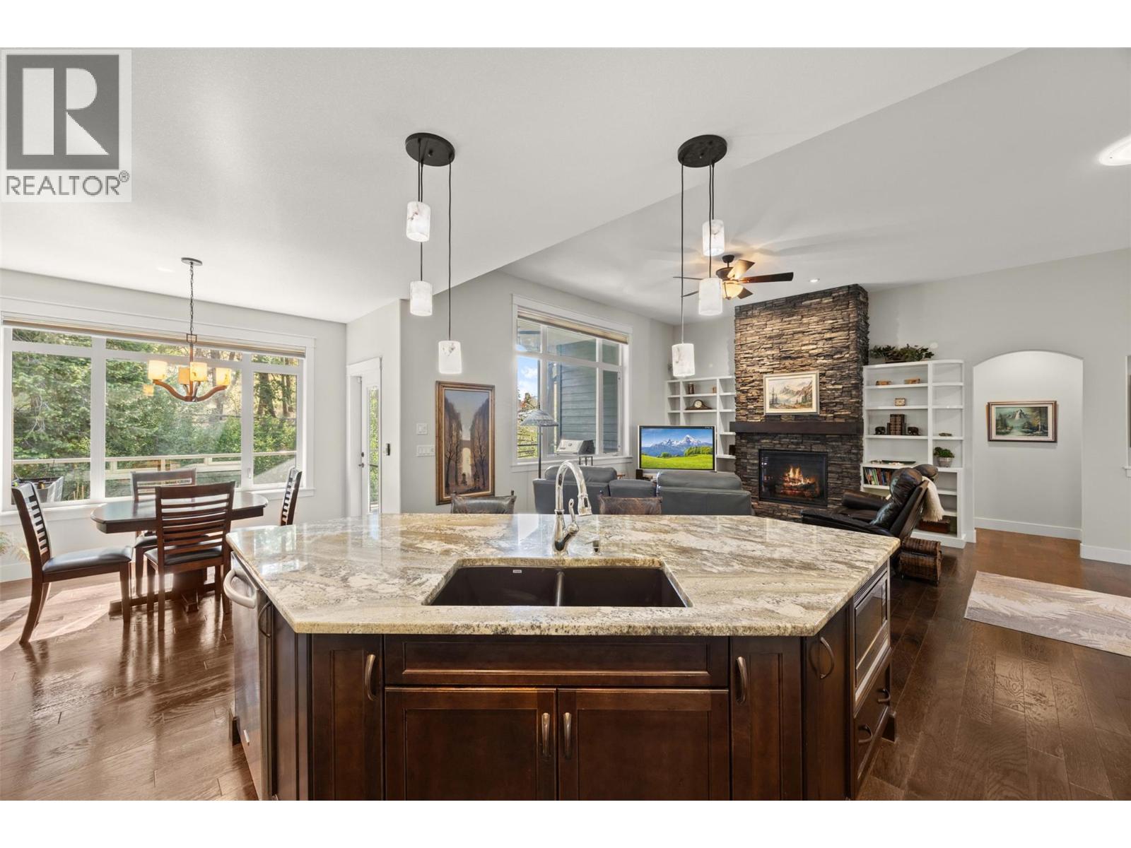 2497 Paramount Drive, West Kelowna, British Columbia  V4T 3K4 - Photo 15 - 10387704