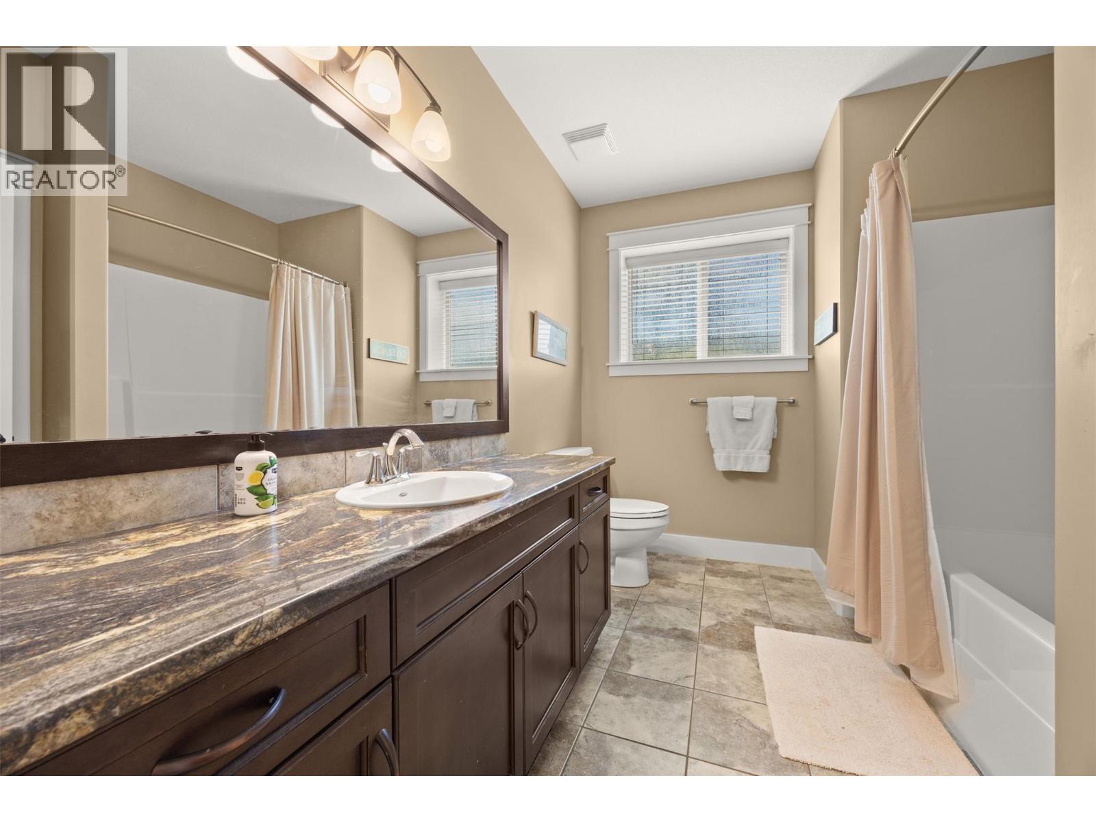 2497 Paramount Drive, West Kelowna, British Columbia  V4T 3K4 - Photo 40 - 10387704