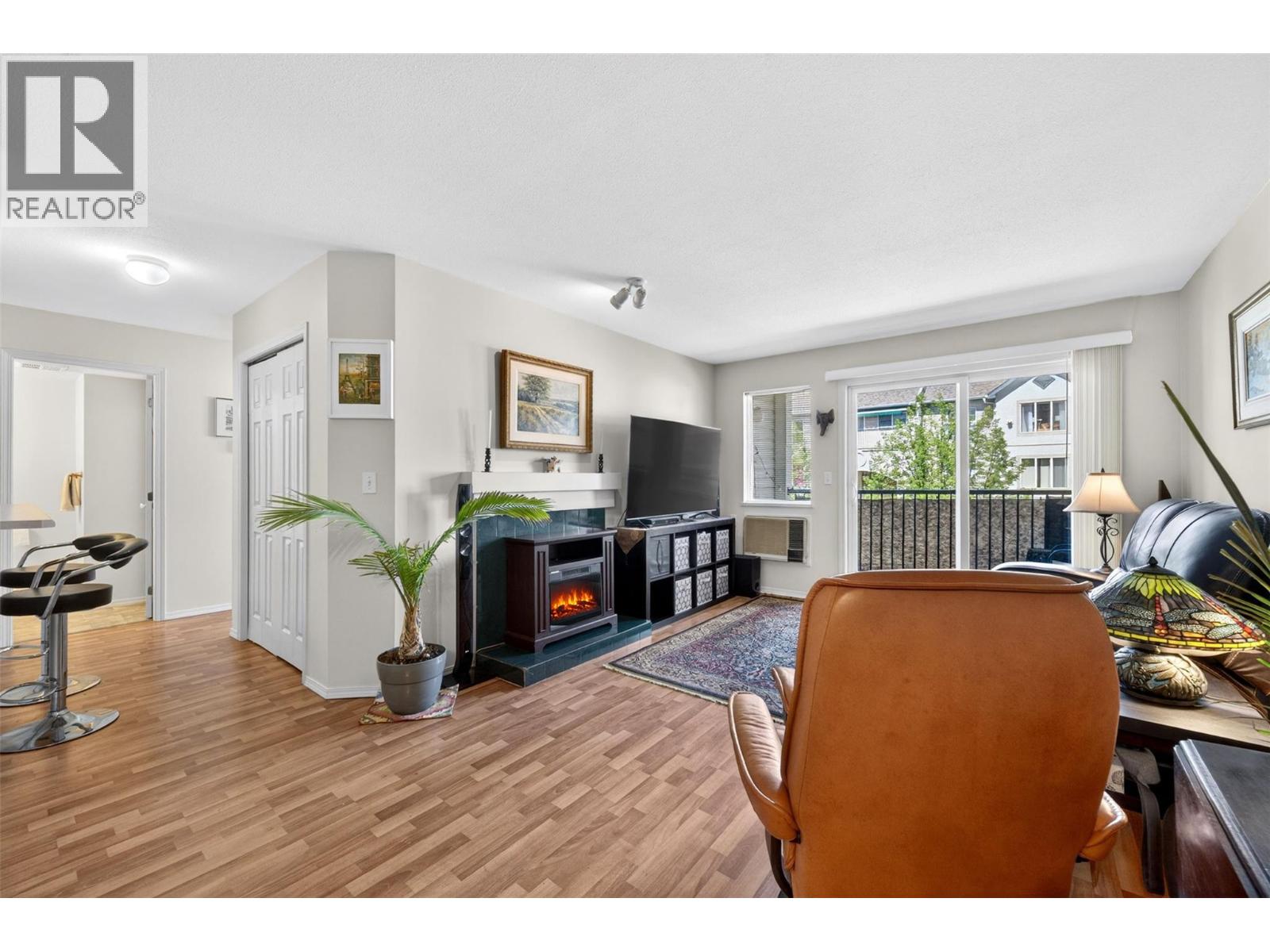 650 3 Street Sw Unit# 310, Salmon Arm, British Columbia  V1E 1P6 - Photo 3 - 10387755