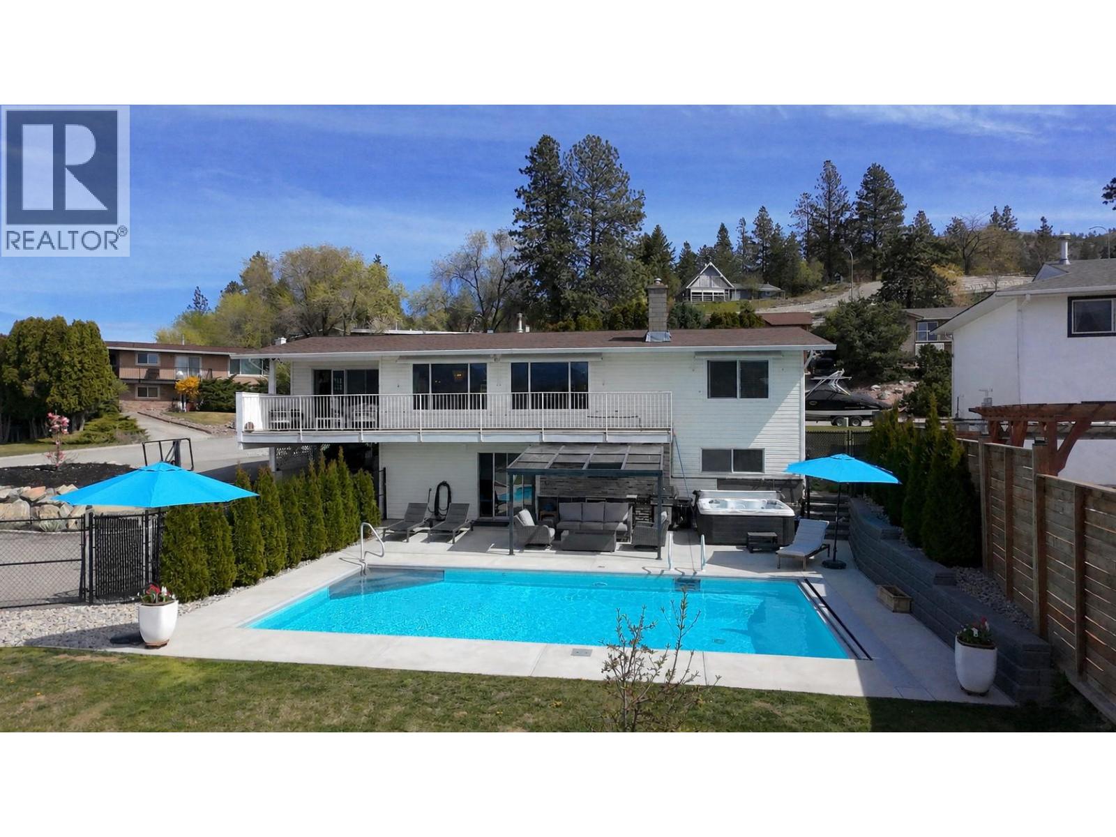 118 Dartmouth Place, Penticton, British Columbia  V2A 7S4 - Photo 1 - 10385523