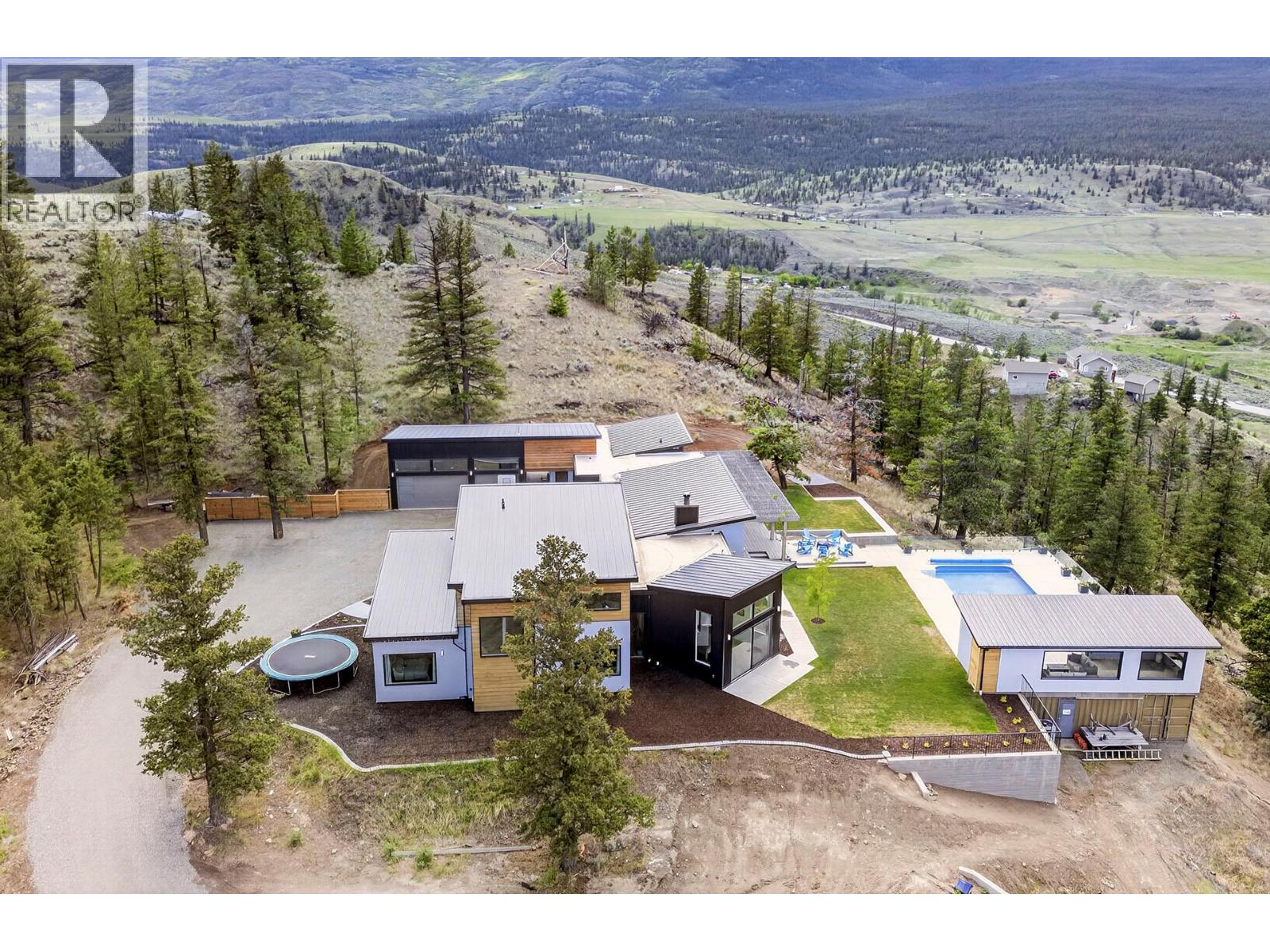 879 Deer Drive, Kamloops, British Columbia  V1S 1Z9 - Photo 3 - 10387751
