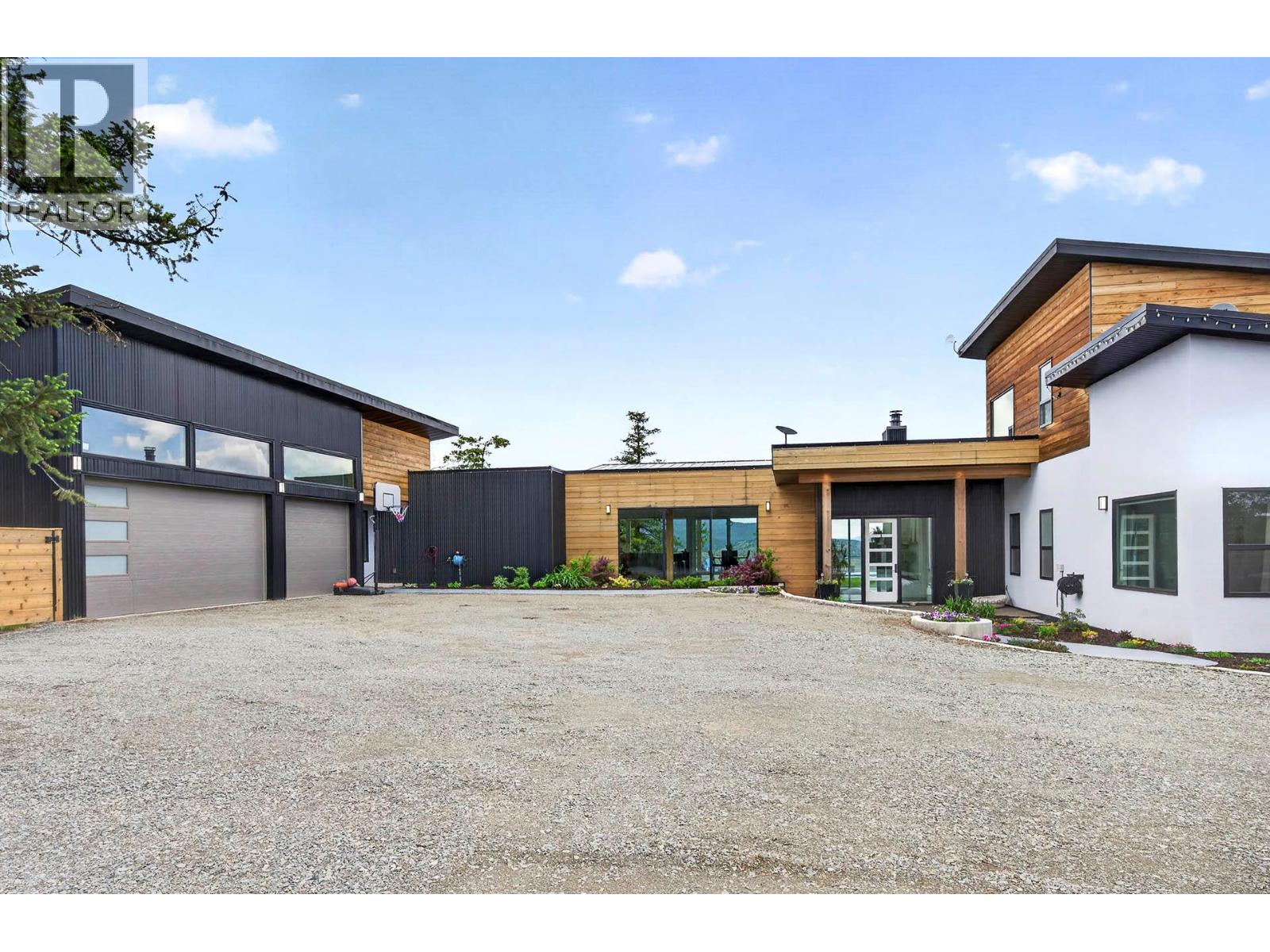 879 Deer Drive, Kamloops, British Columbia  V1S 1Z9 - Photo 8 - 10387751