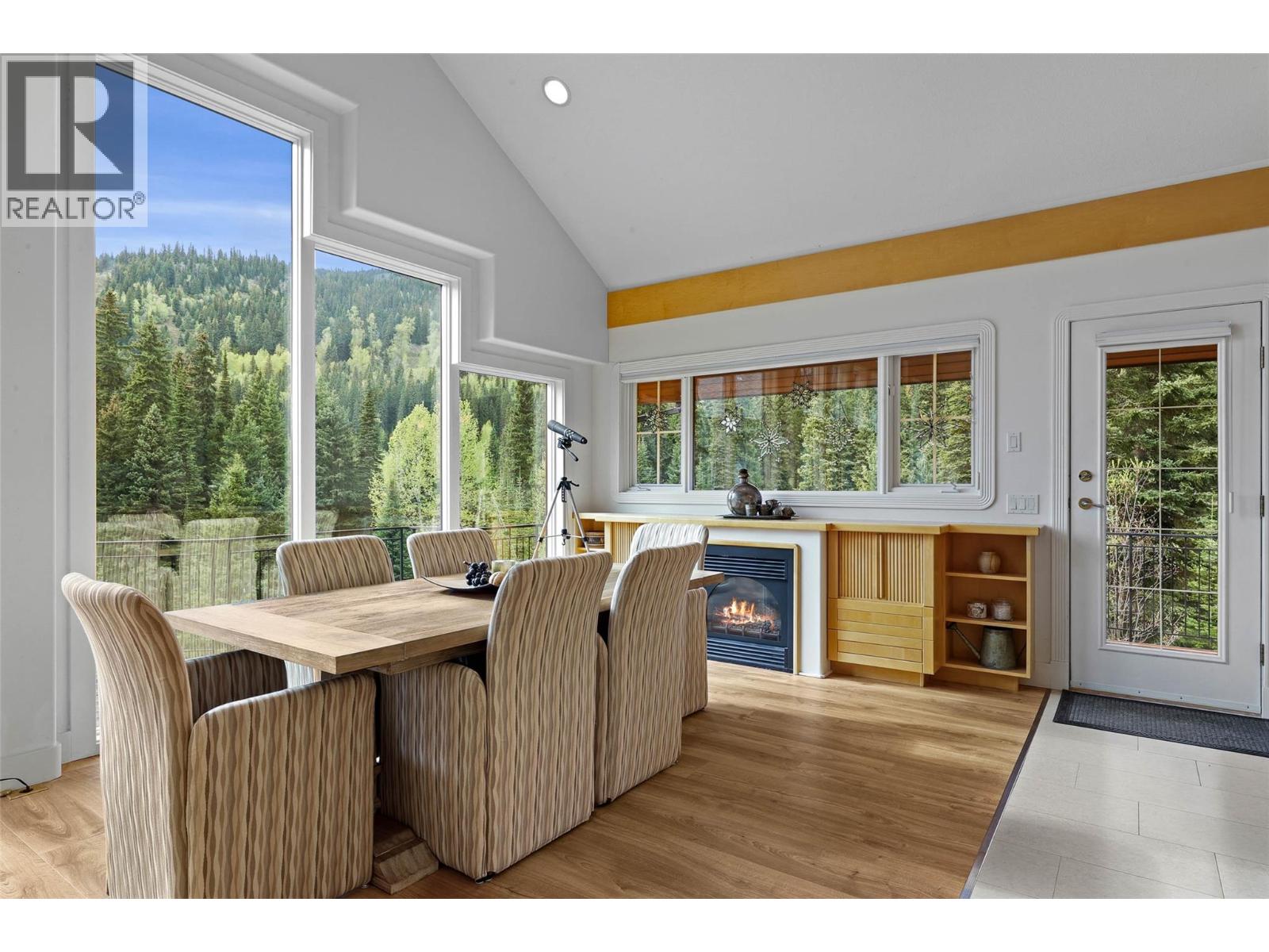 2402 Fairways Drive, Sun Peaks, British Columbia  V0E 5N0 - Photo 16 - 10387739