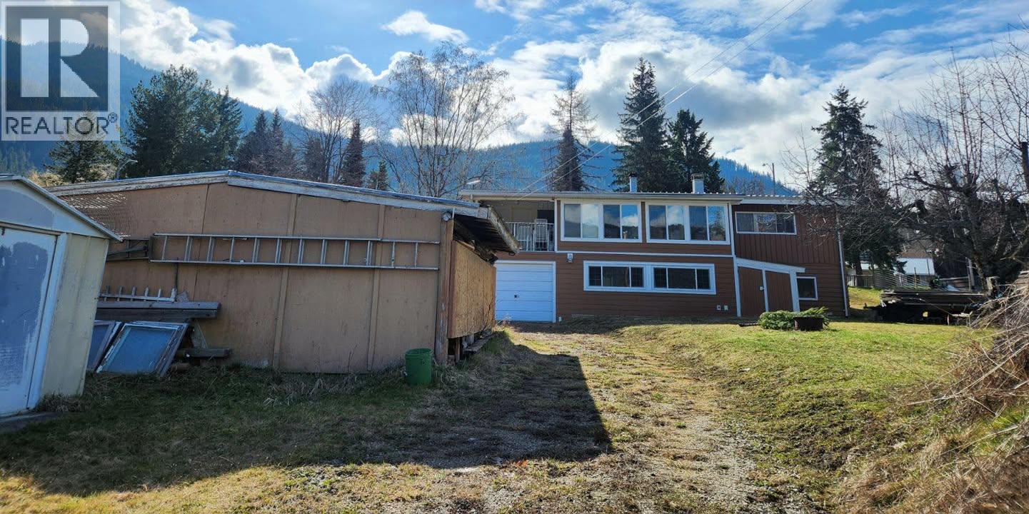 208 Maple Street, Fauquier, British Columbia  V0G 1J0 - Photo 23 - 10387465