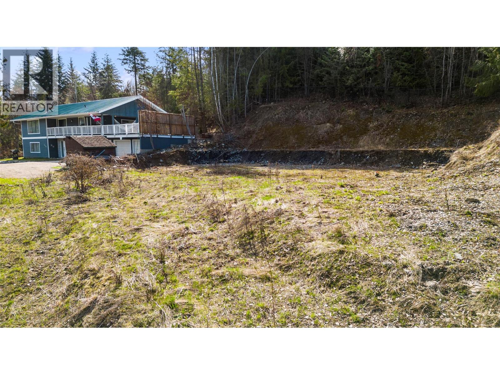2622 Woodland Place, Blind Bay, British Columbia  V0E 1H2 - Photo 11 - 10387770