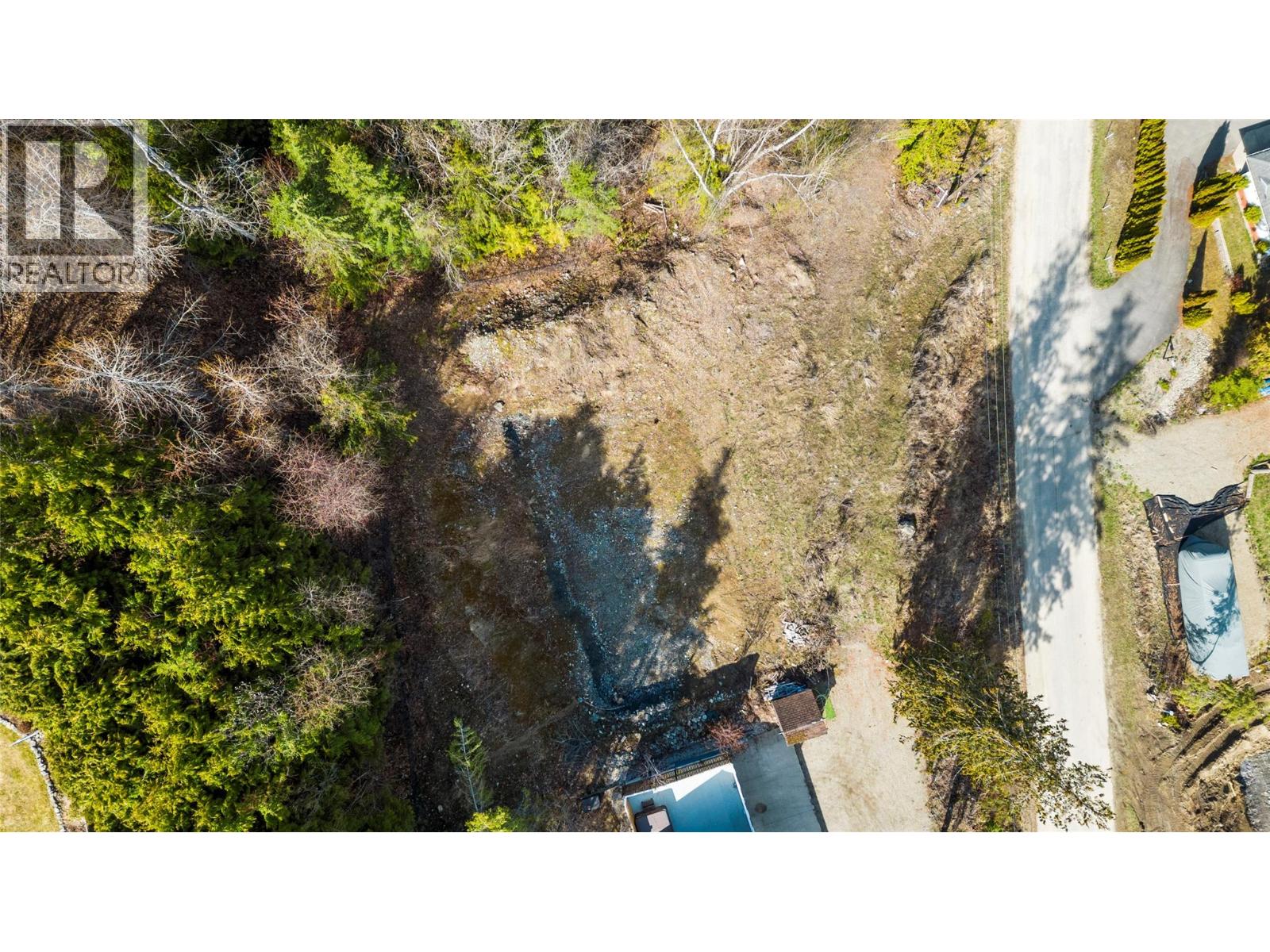 2622 Woodland Place, Blind Bay, British Columbia  V0E 1H2 - Photo 5 - 10387770