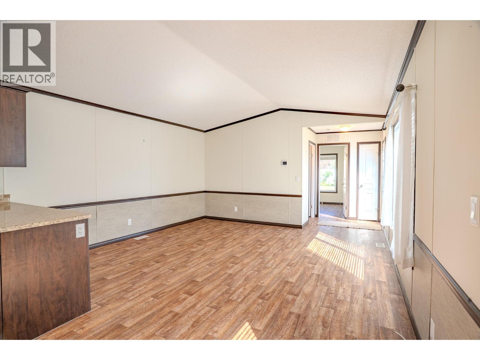 504 Pine Street Unit# 3, Chase, British Columbia  V0E 1M0 - Photo 6 - 10387710
