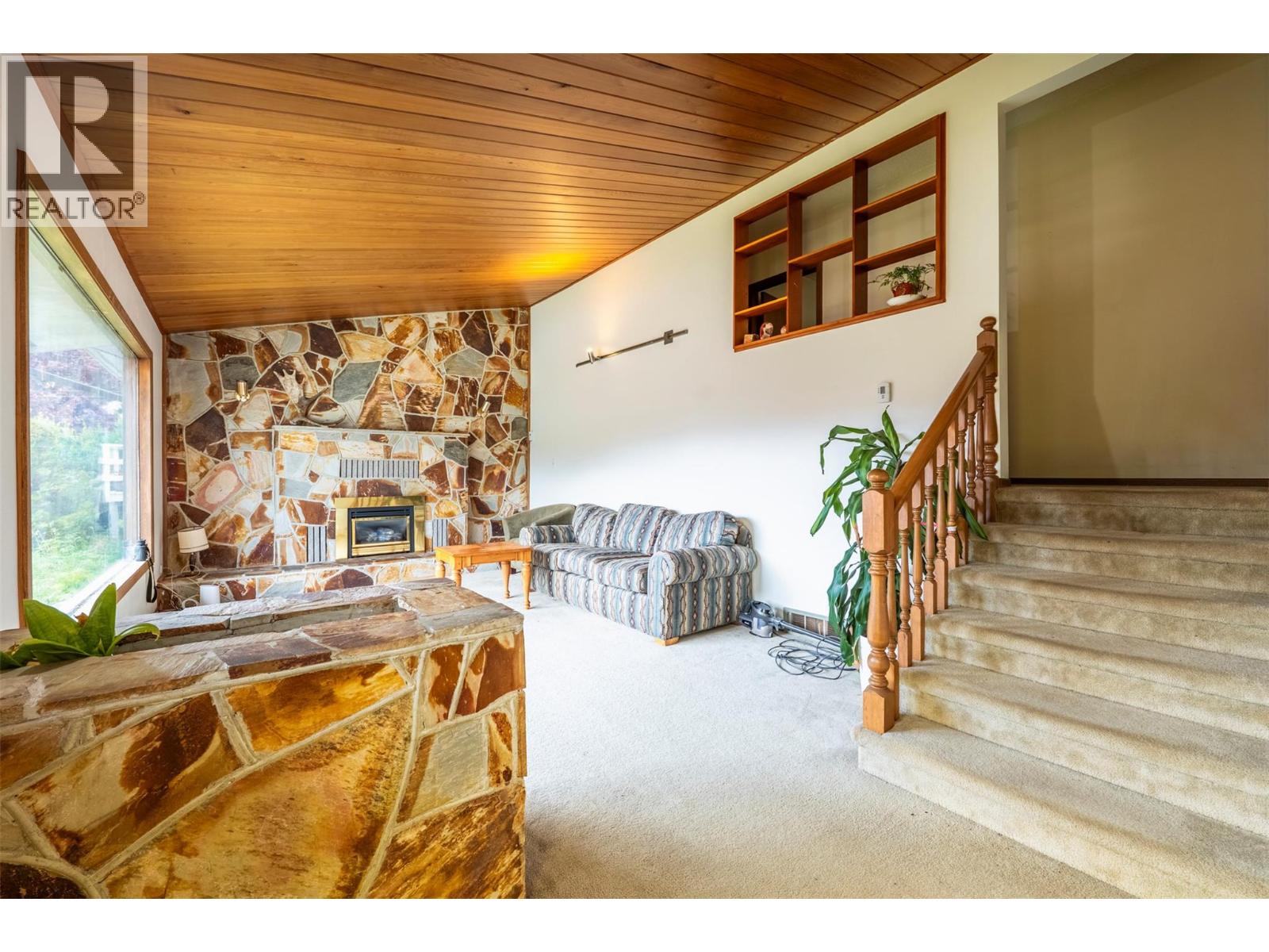 703 West Innes Street, Nelson, British Columbia  V1L 3J4 - Photo 12 - 10387679