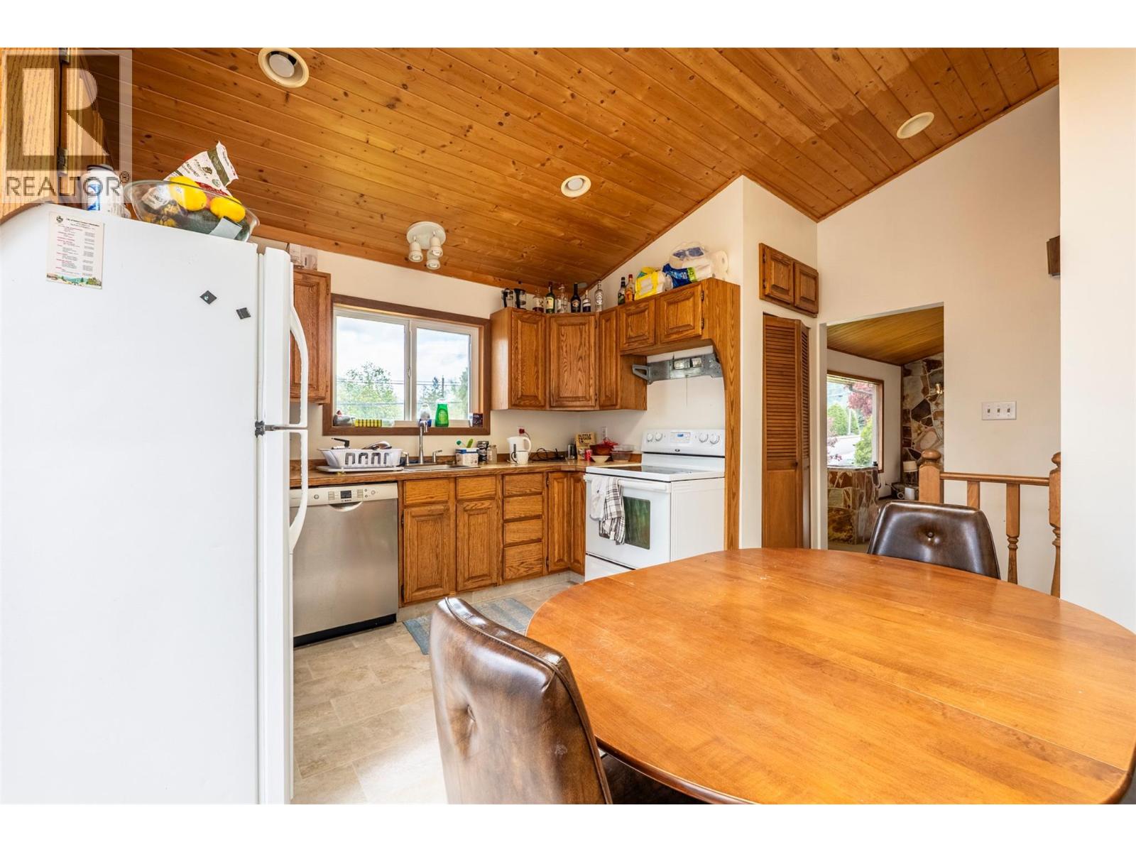 703 West Innes Street, Nelson, British Columbia  V1L 3J4 - Photo 7 - 10387679