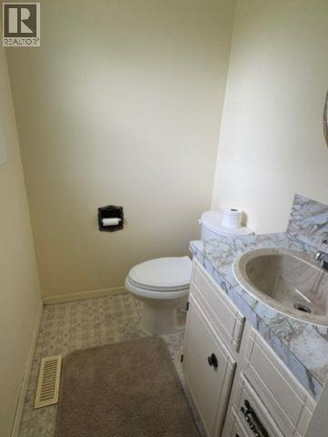 1009 12th Avenue S, Cranbrook, British Columbia  V1C 4R7 - Photo 14 - 10387803