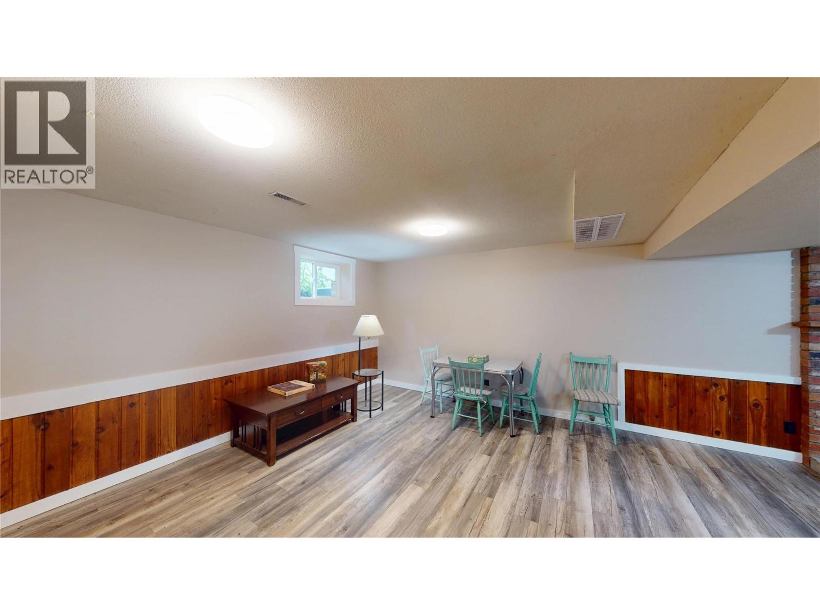1009 12th Avenue S, Cranbrook, British Columbia  V1C 4R7 - Photo 21 - 10387803