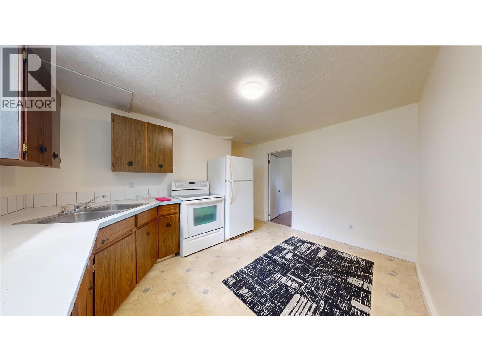 1009 12th Avenue S, Cranbrook, British Columbia  V1C 4R7 - Photo 29 - 10387803