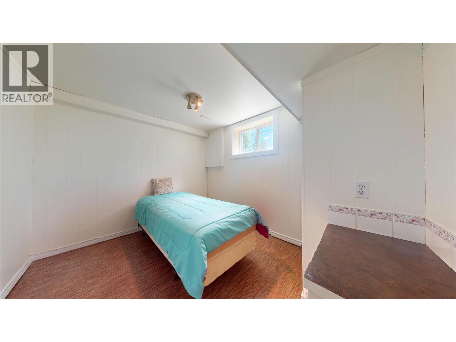 1009 12th Avenue S, Cranbrook, British Columbia  V1C 4R7 - Photo 31 - 10387803
