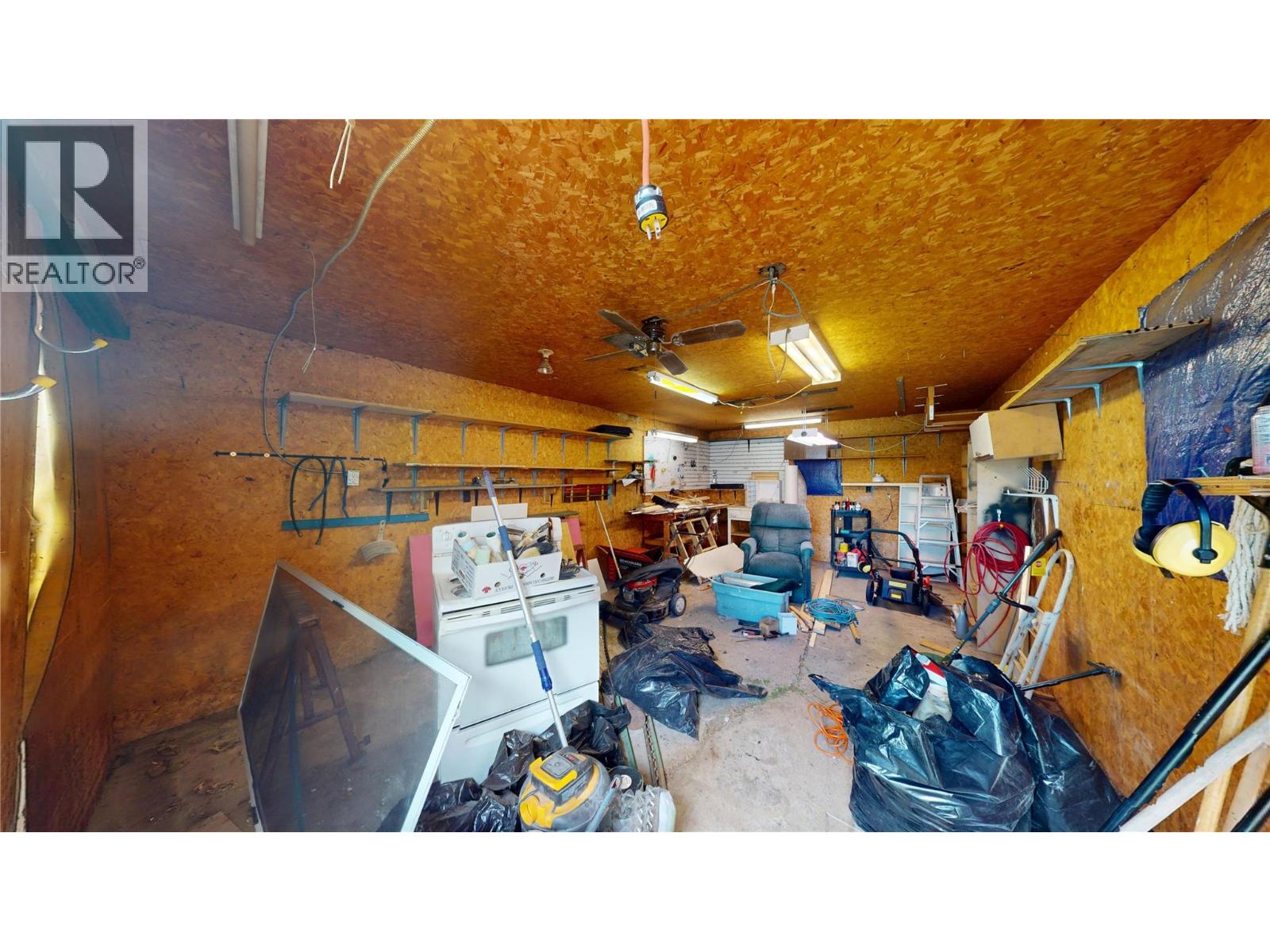 1009 12th Avenue S, Cranbrook, British Columbia  V1C 4R7 - Photo 43 - 10387803