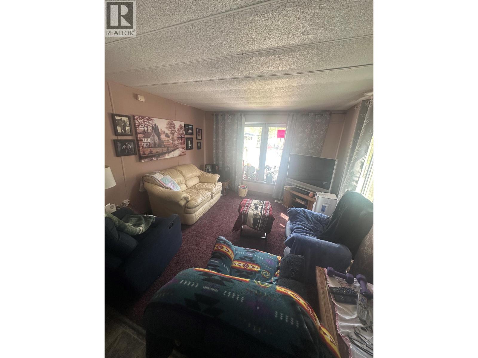 5229 44 Street Se, Chetwynd, British Columbia  V0C 1J0 - Photo 4 - 10387815