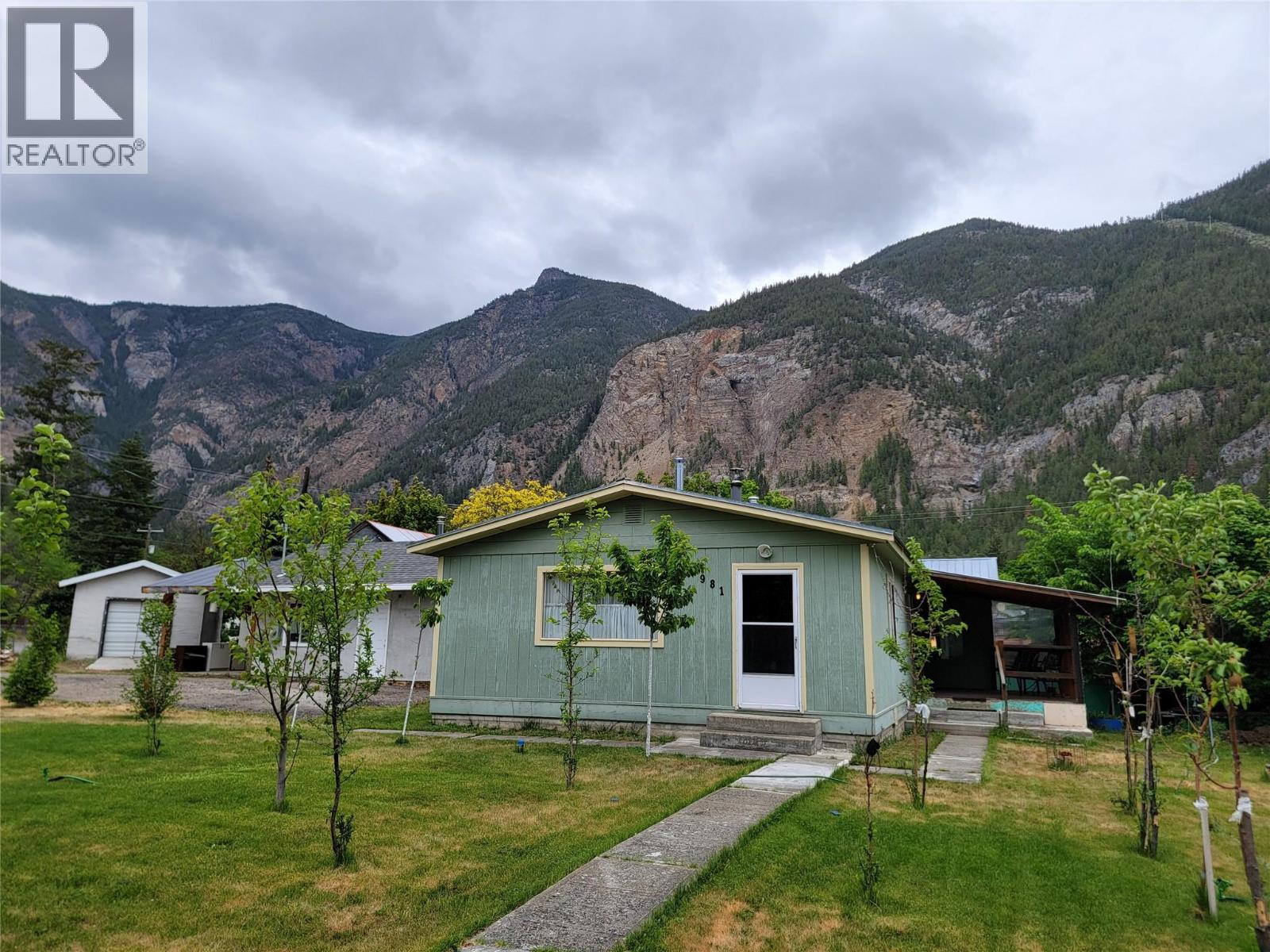 981 Scott Avenue, Hedley, British Columbia  V0X 1K0 - Photo 34 - 10387818