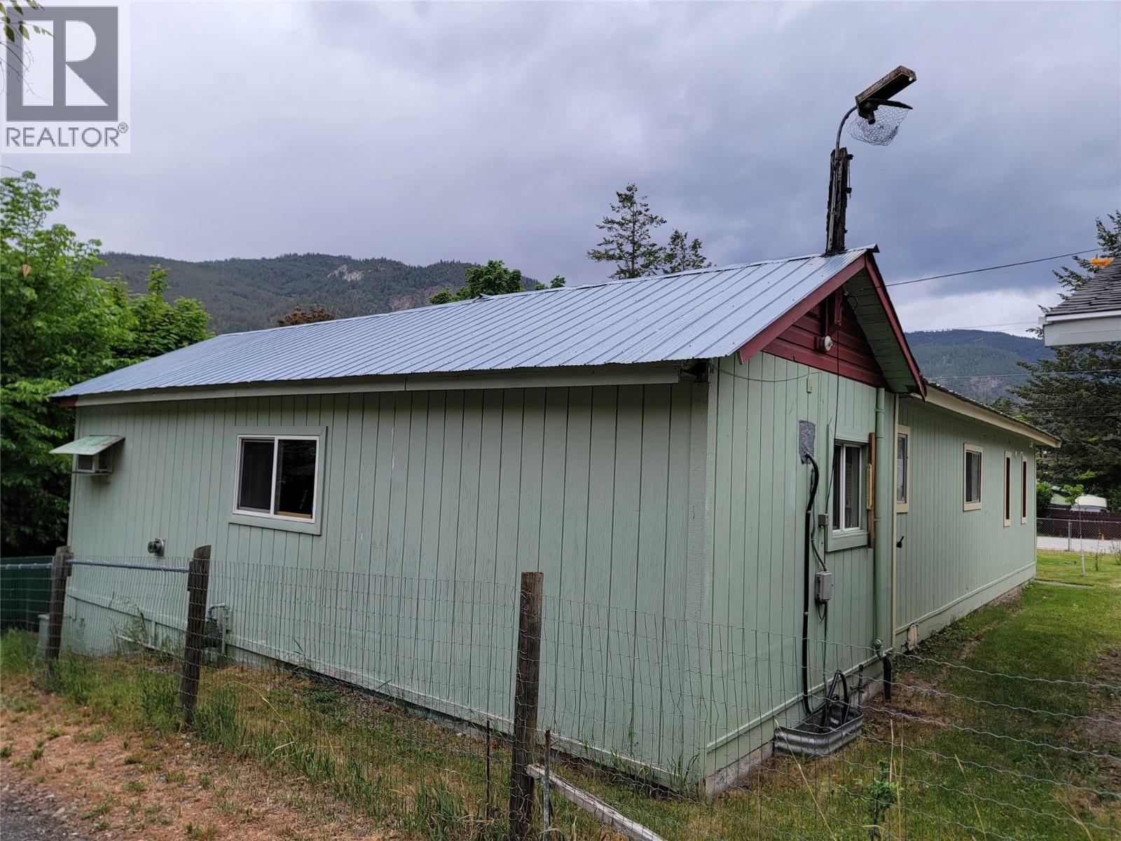 981 Scott Avenue, Hedley, British Columbia  V0X 1K0 - Photo 41 - 10387818