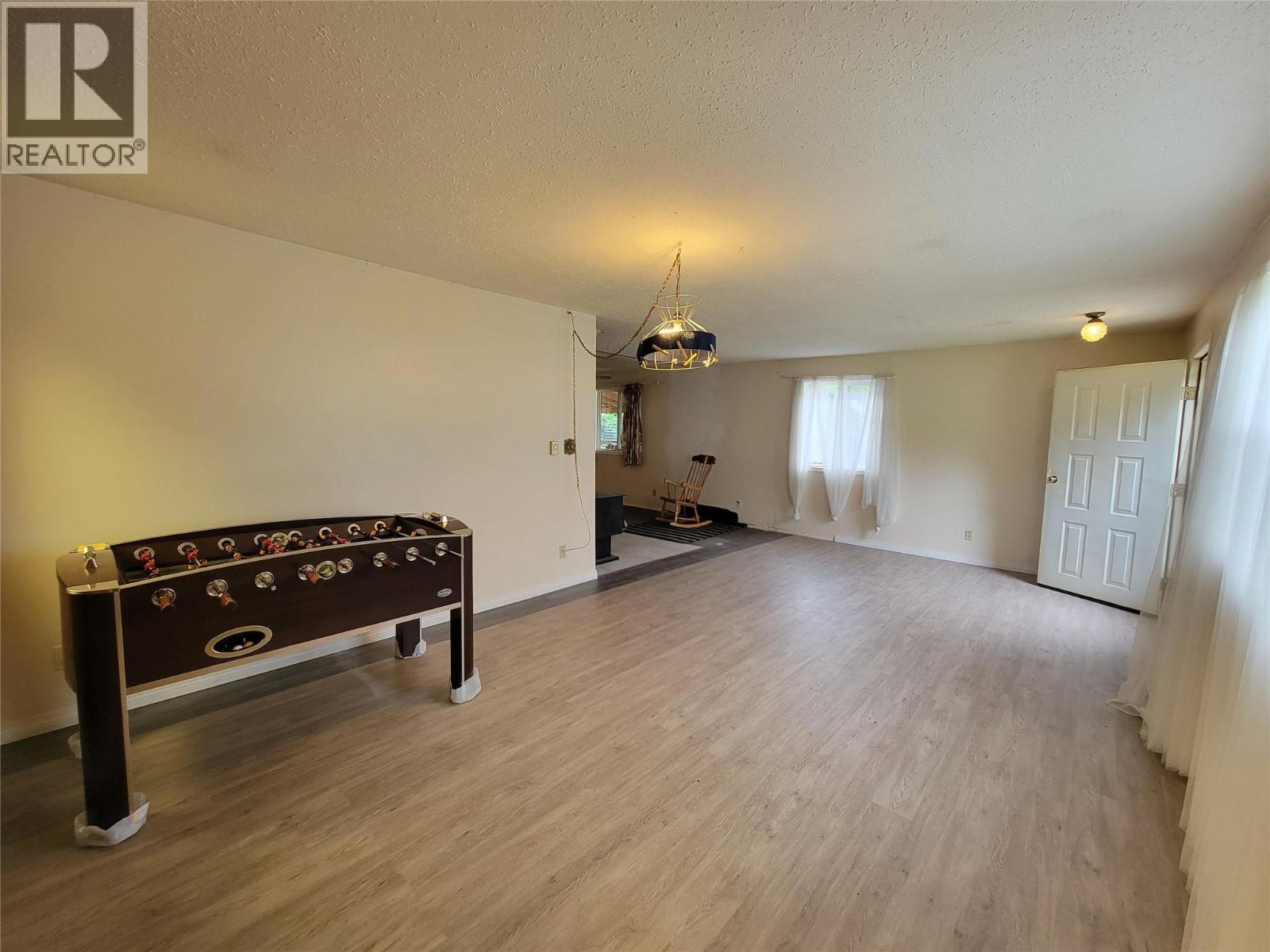 981 Scott Avenue, Hedley, British Columbia  V0X 1K0 - Photo 6 - 10387818