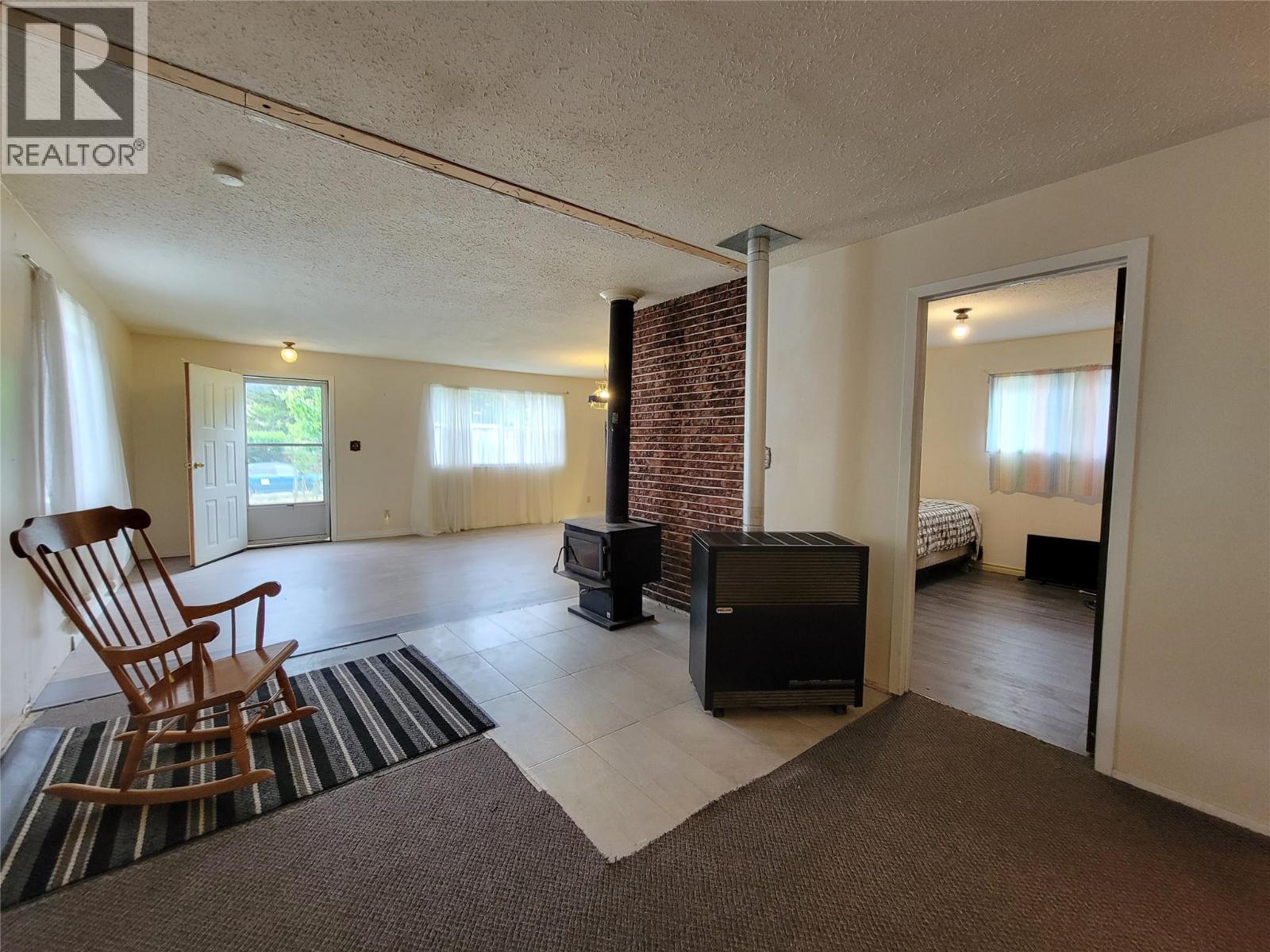 981 Scott Avenue, Hedley, British Columbia  V0X 1K0 - Photo 9 - 10387818