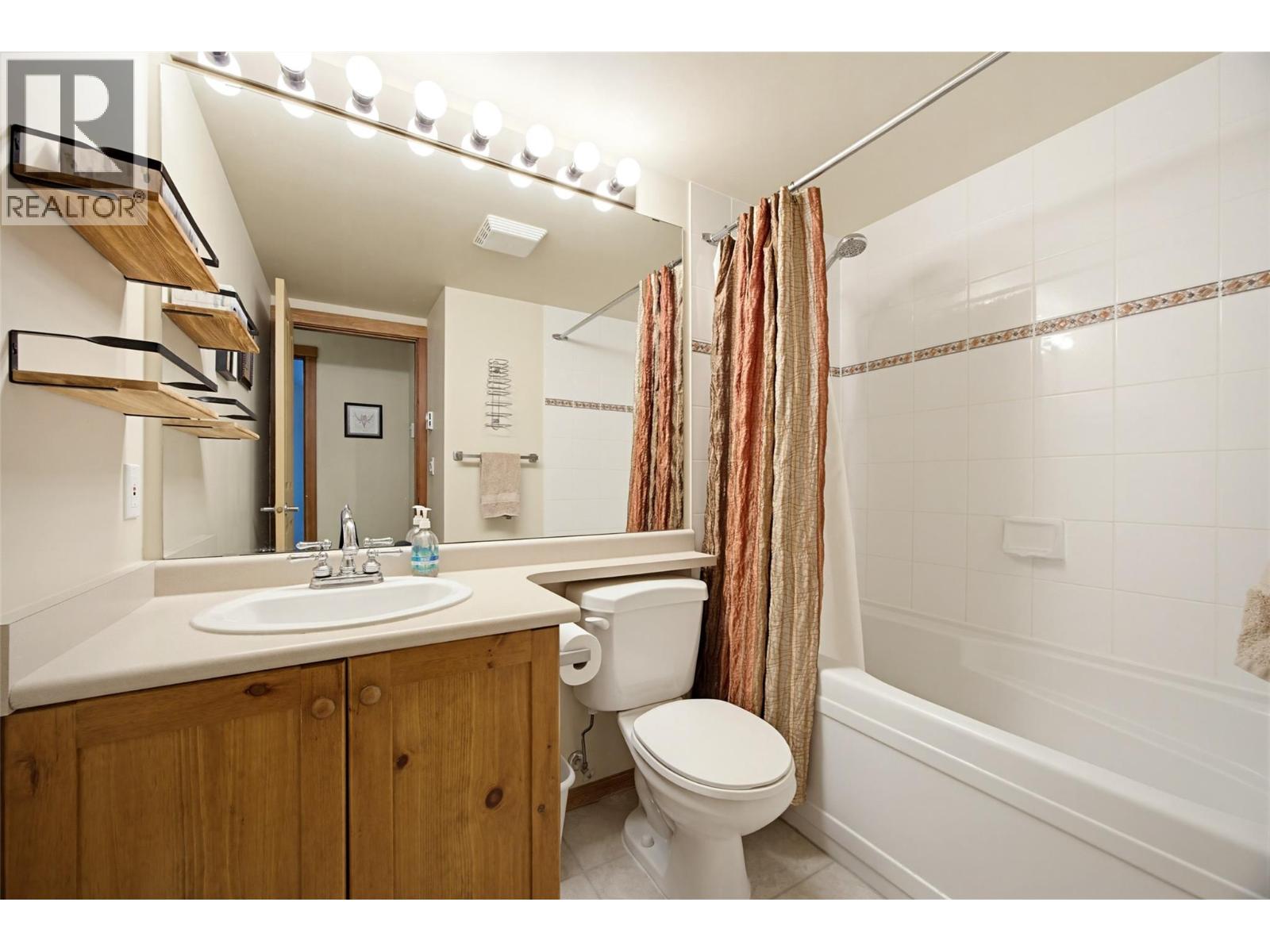 3190 Creekside Way Unit# 309, Sun Peaks, British Columbia  V0E 5N0 - Photo 12 - 10387812