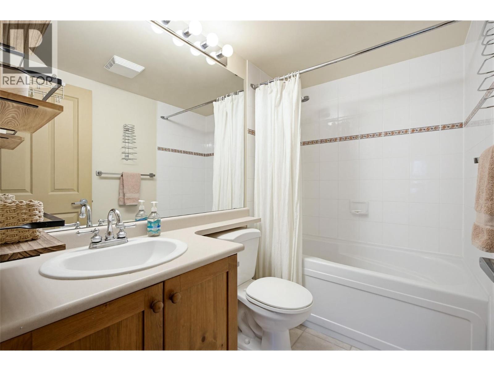 3190 Creekside Way Unit# 309, Sun Peaks, British Columbia  V0E 5N0 - Photo 14 - 10387812