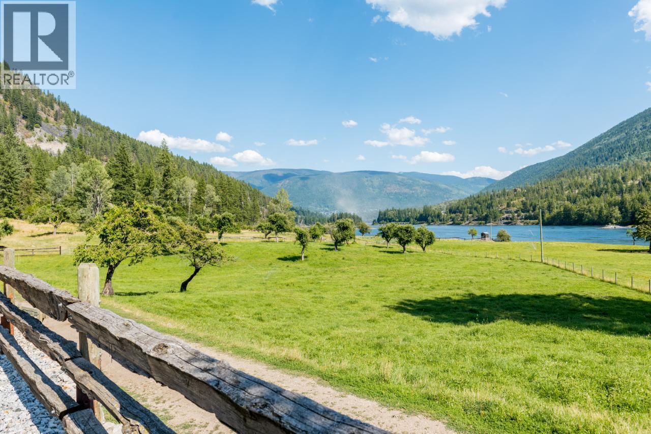 6302 Marsden Road, Nelson, British Columbia  V1L 6X9 - Photo 27 - 10387708
