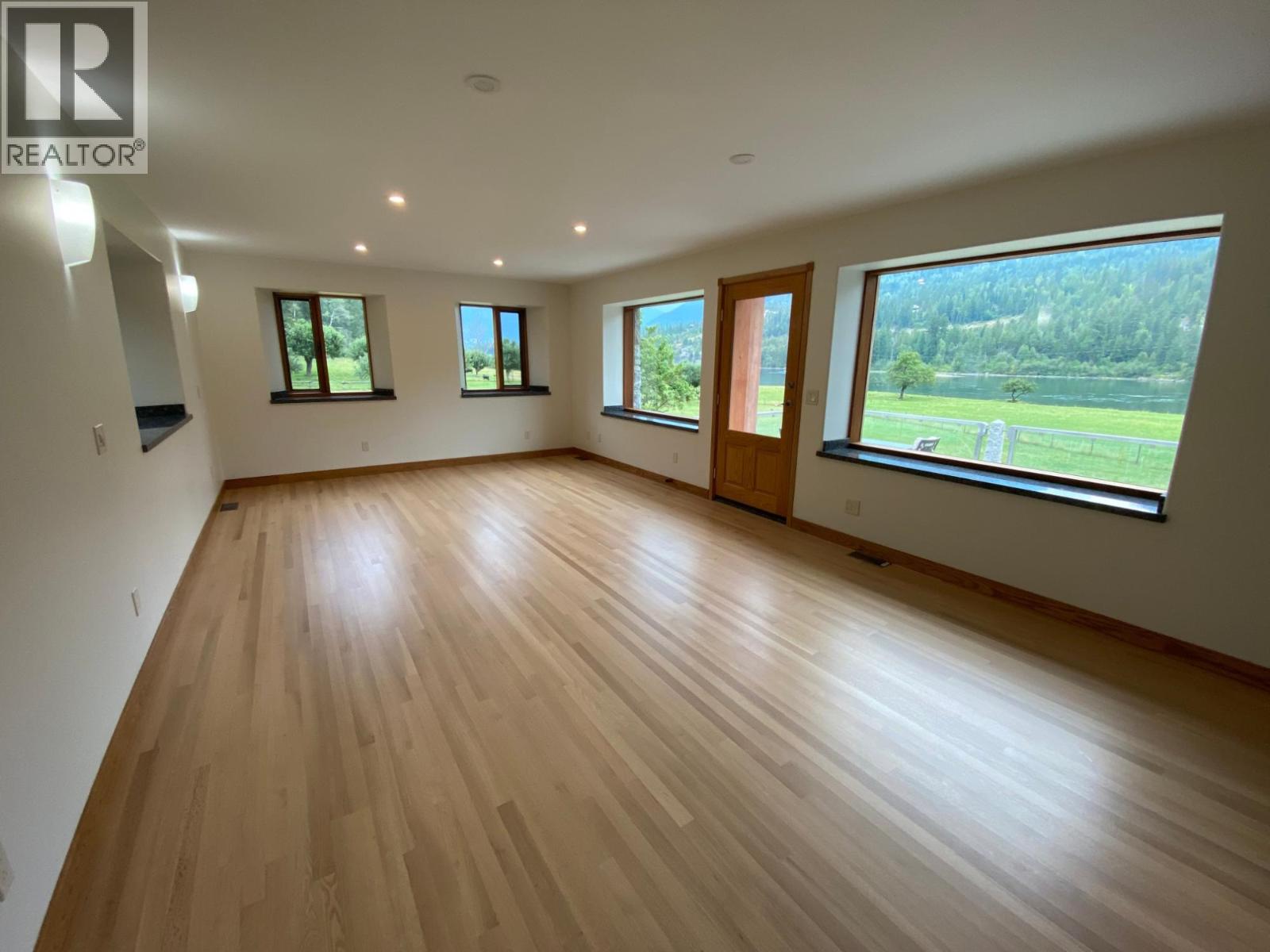 6302 Marsden Road, Nelson, British Columbia  V1L 6X9 - Photo 47 - 10387708