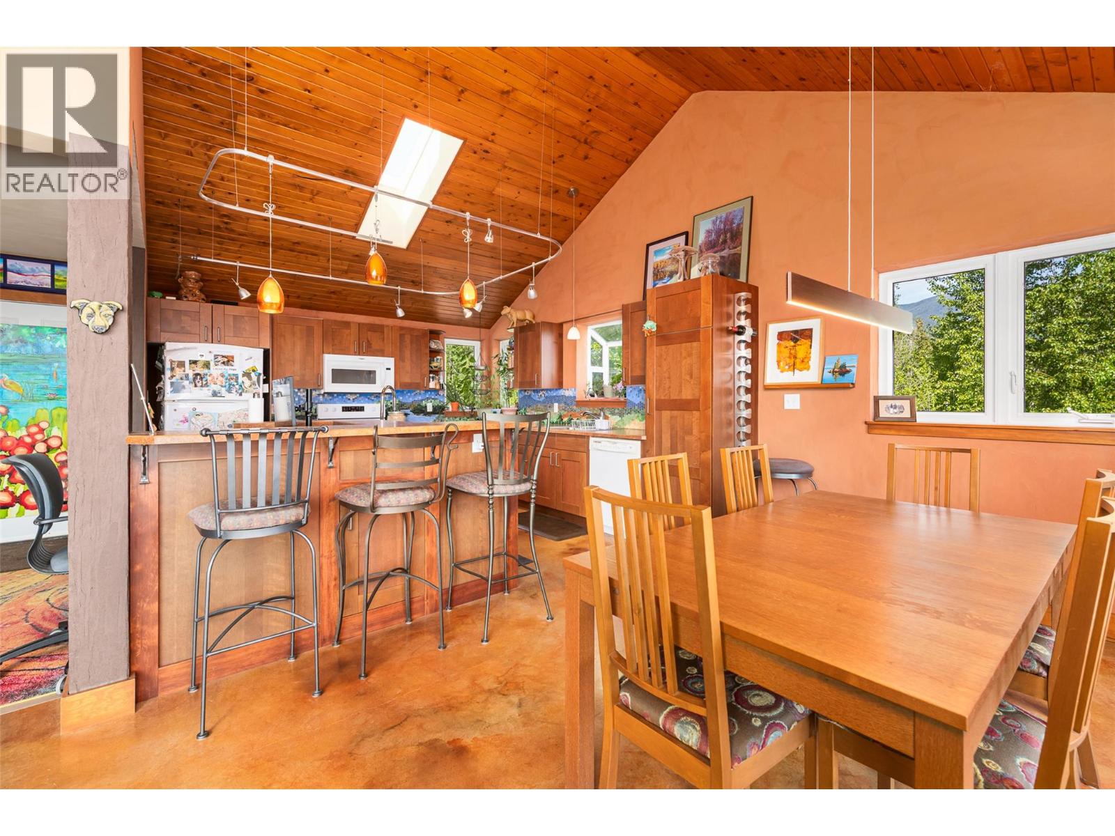 1067 Simmons Road, Creston, British Columbia  V0B 1G7 - Photo 16 - 10387291