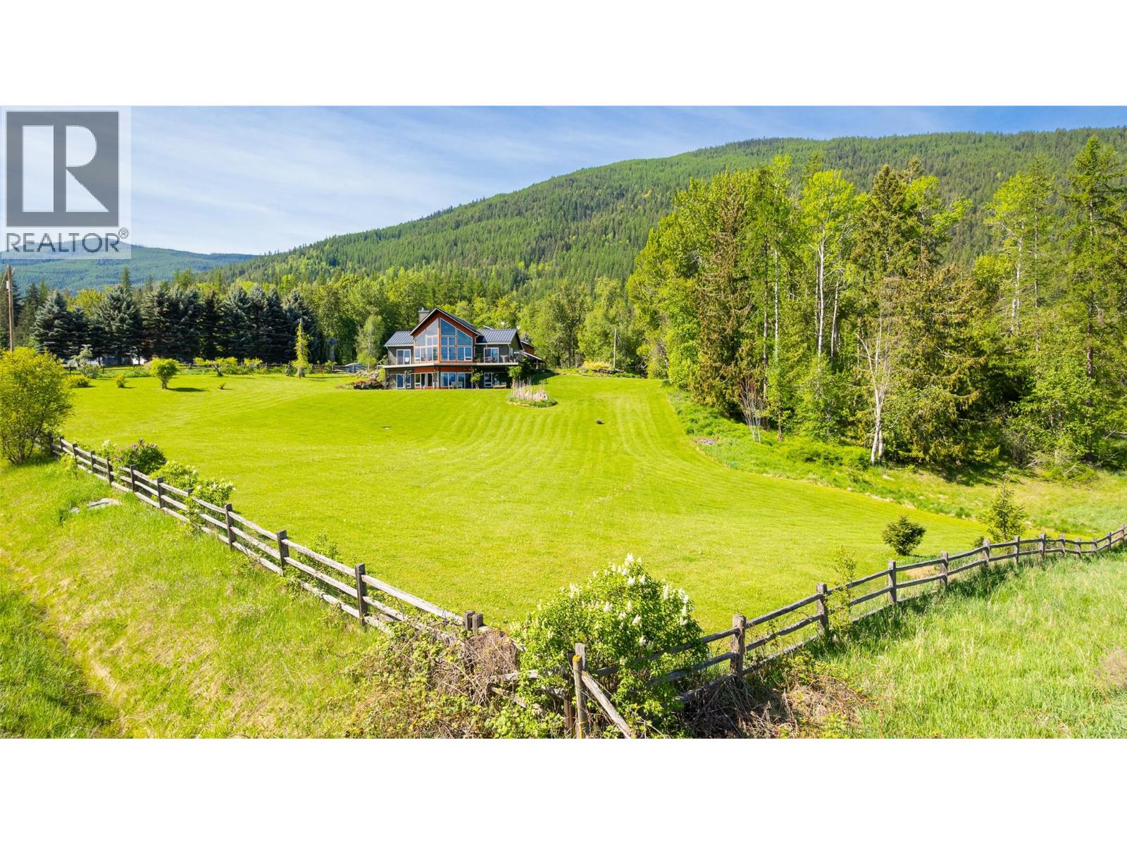 1067 Simmons Road, Creston, British Columbia  V0B 1G7 - Photo 46 - 10387291