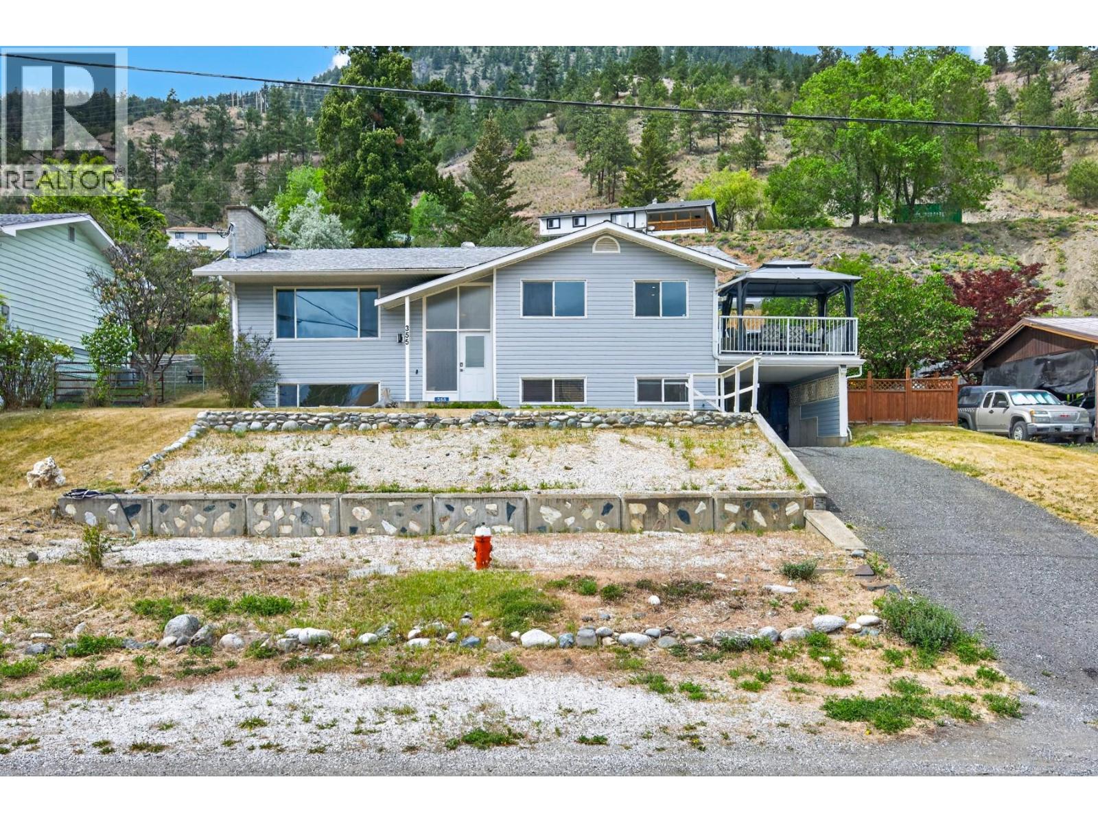 355 PINE Street, lillooet, British Columbia