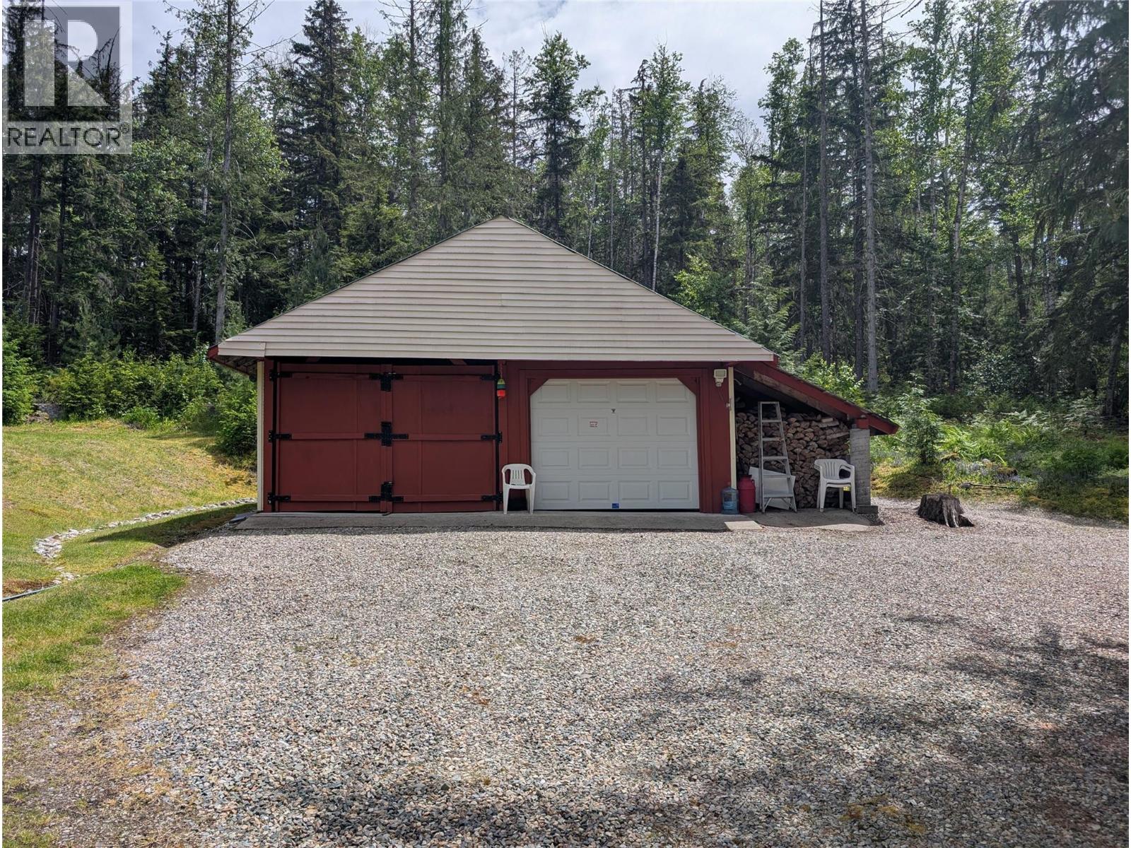 1363 Bourne Crescent, Seymour Arm, British Columbia  V0E 2V2 - Photo 3 - 10387817