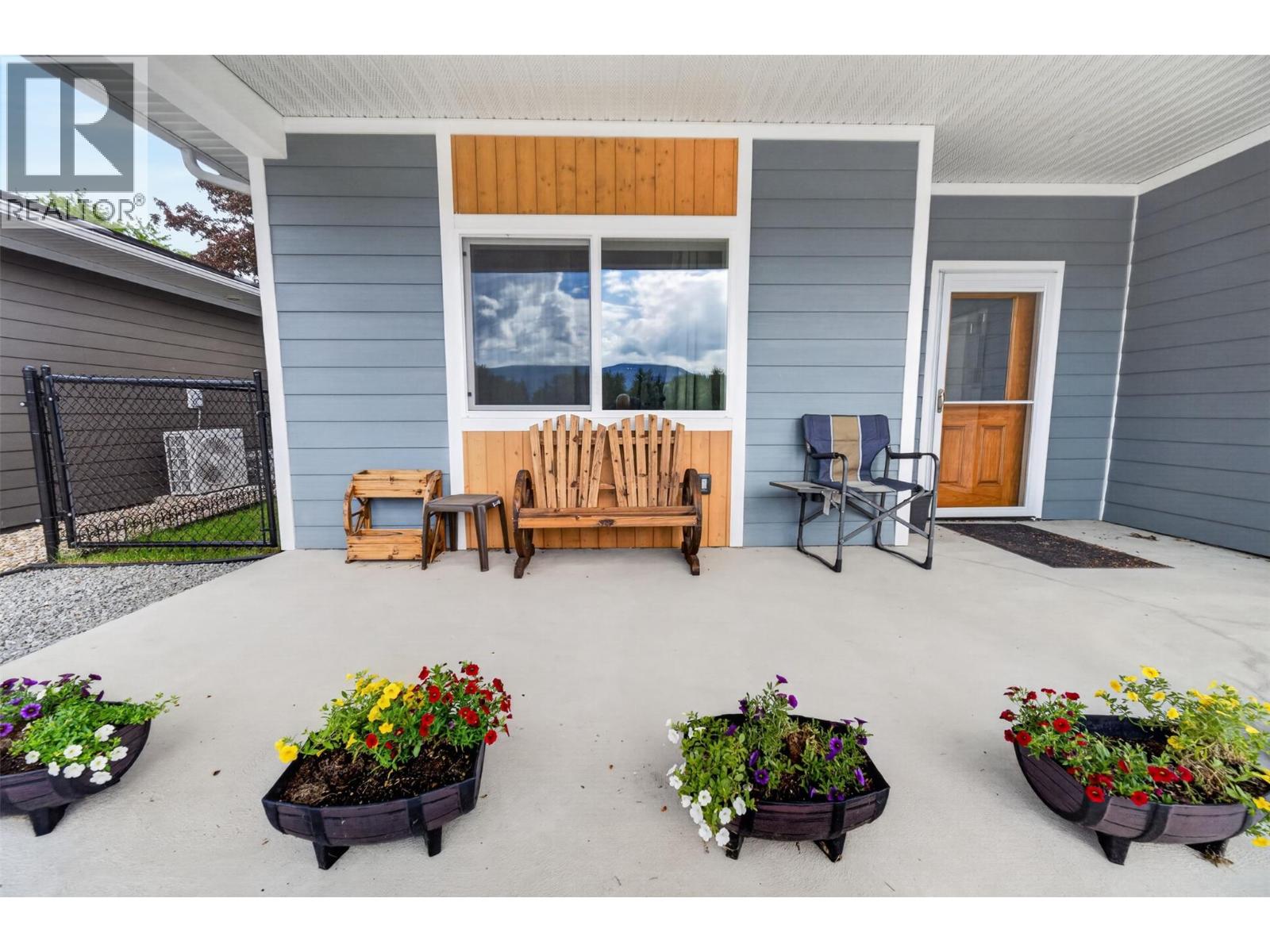 1123 Willow Row, Sicamous, British Columbia  V0E 2V0 - Photo 37 - 10387795