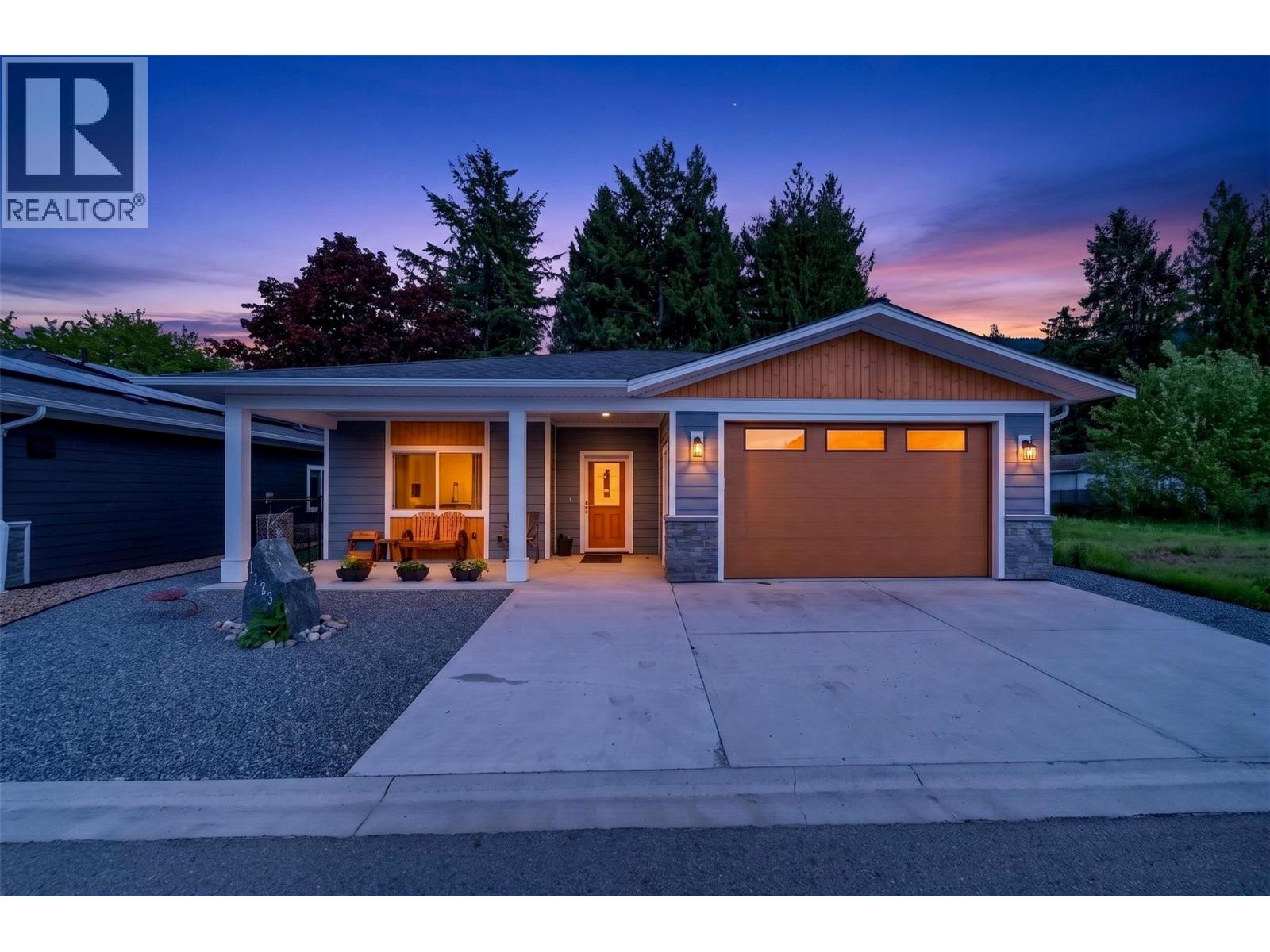 1123 Willow Row, Sicamous, British Columbia  V0E 2V0 - Photo 40 - 10387795