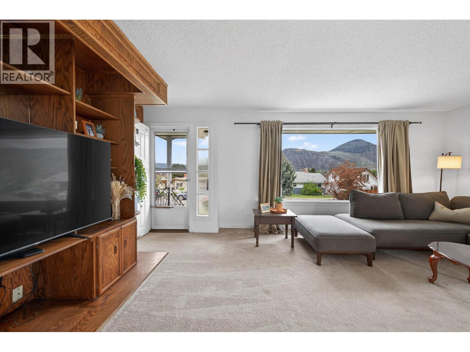 743 Douglas Street, Kamloops, British Columbia  V2C 3C7 - Photo 2 - 10387772