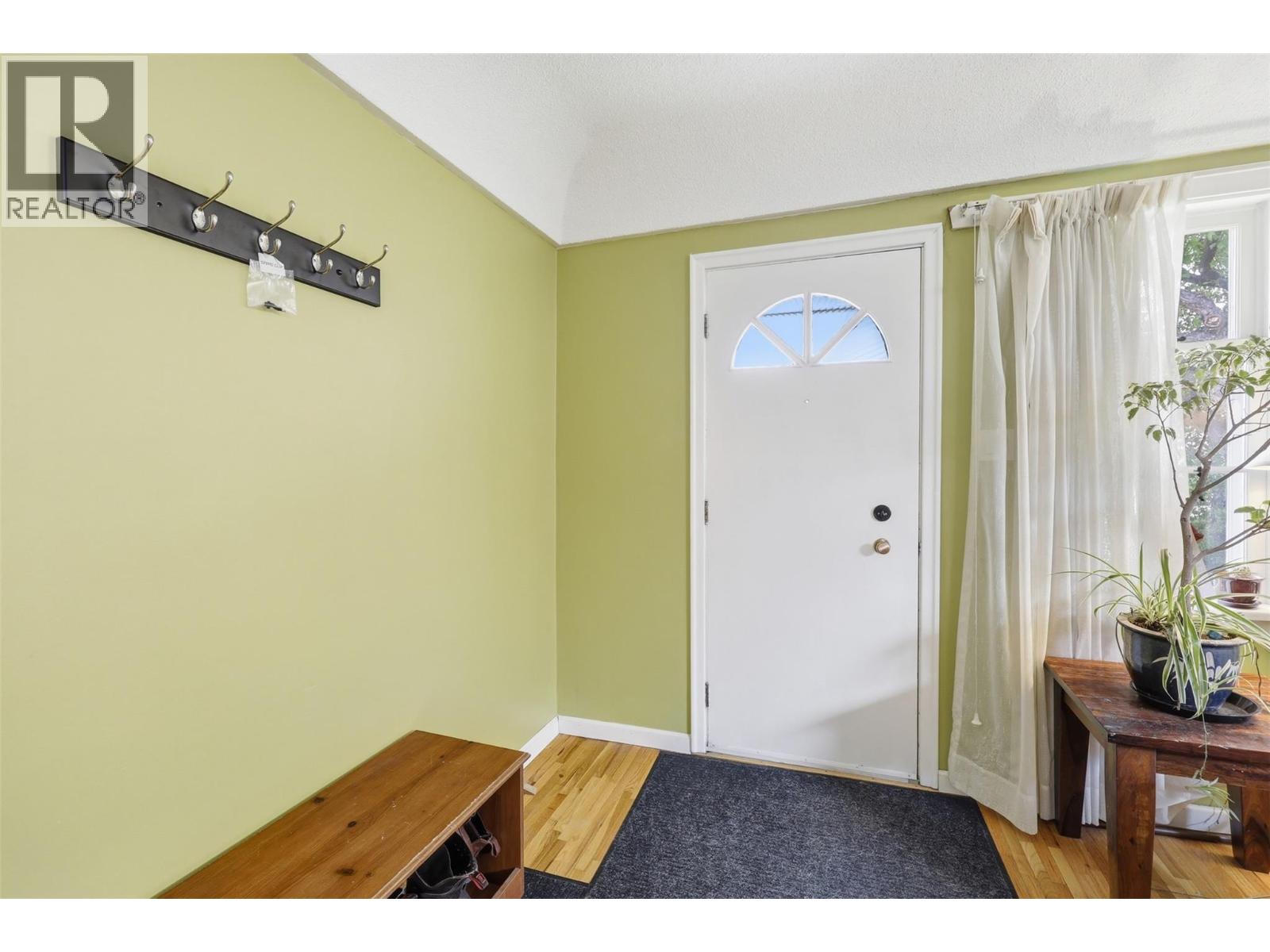 952 Nicola Street, Kamloops, British Columbia  V2C 2R9 - Photo 5 - 10387747