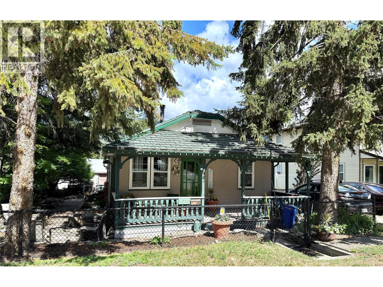 1050 Hillside Avenue, chase, British Columbia