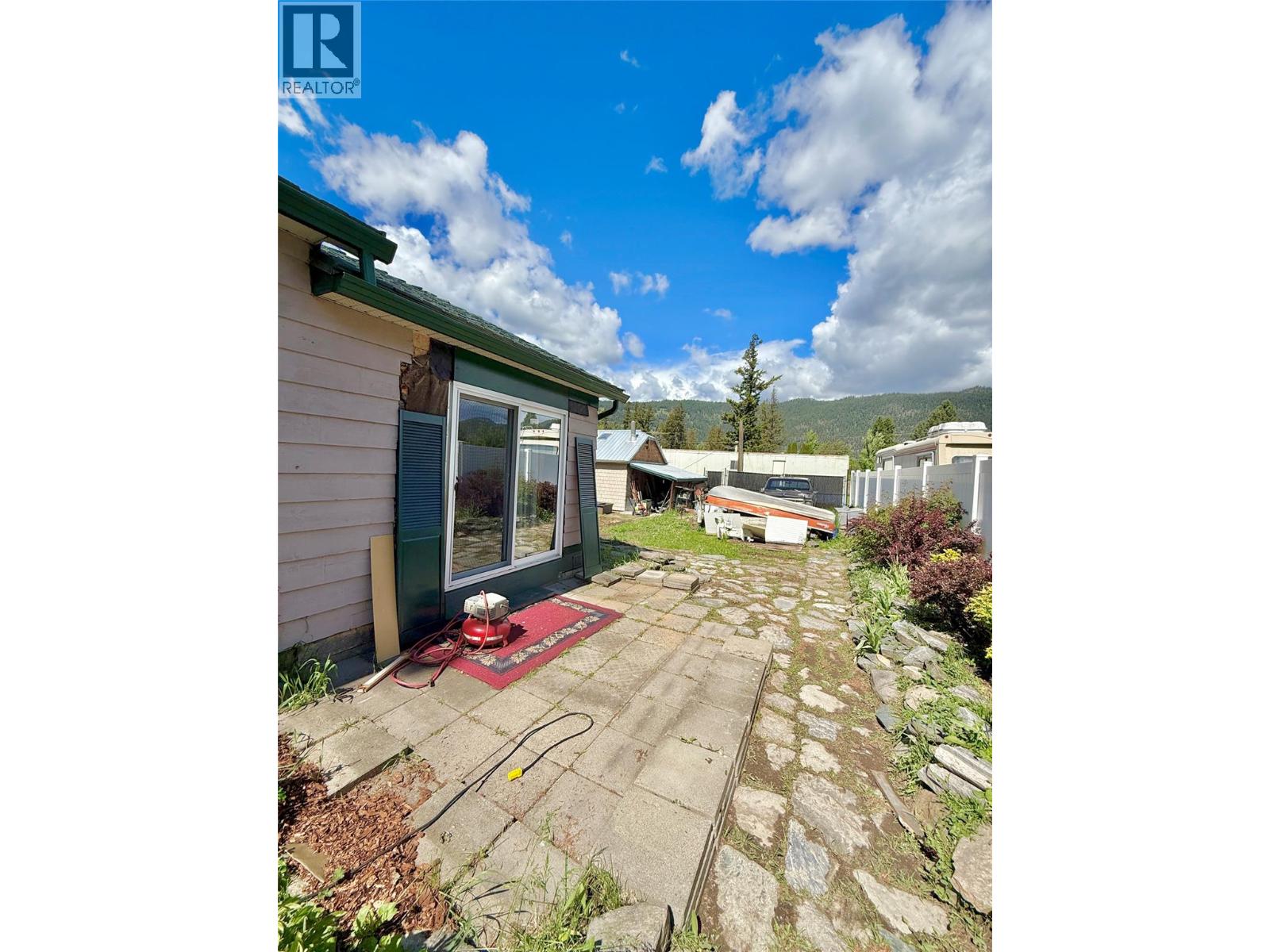 1050 Hillside Avenue, Chase, British Columbia  V0E 1M0 - Photo 27 - 10387603