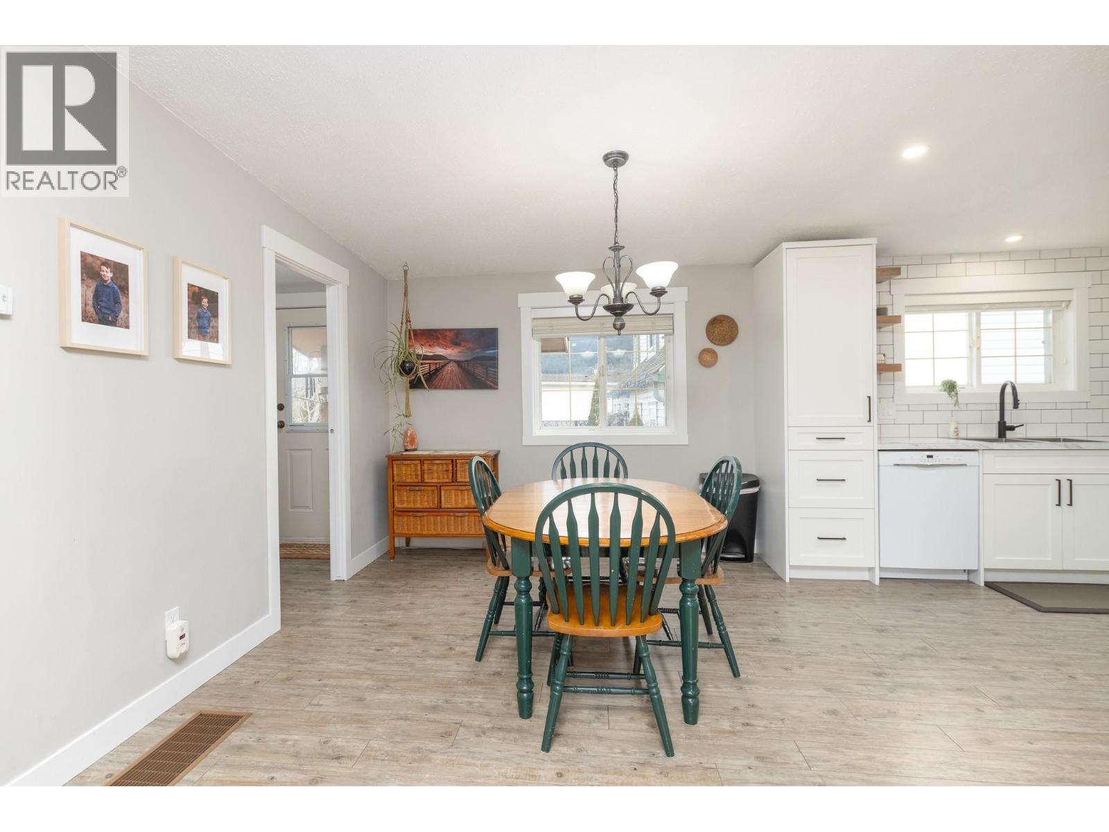 7220 47 Street Ne, Salmon Arm, British Columbia  V0E 1K0 - Photo 13 - 10387422