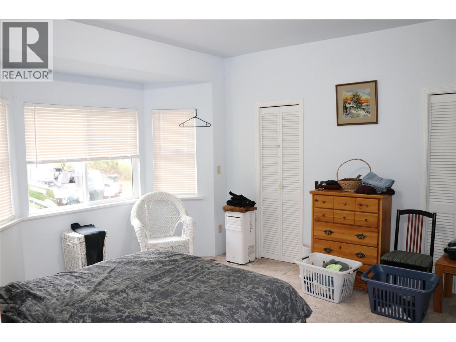 561 Willow Street, Fauquier, British Columbia  V0G 1J0 - Photo 12 - 10387442