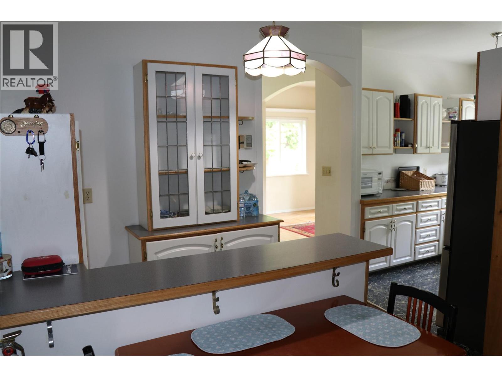 561 Willow Street, Fauquier, British Columbia  V0G 1J0 - Photo 23 - 10387442