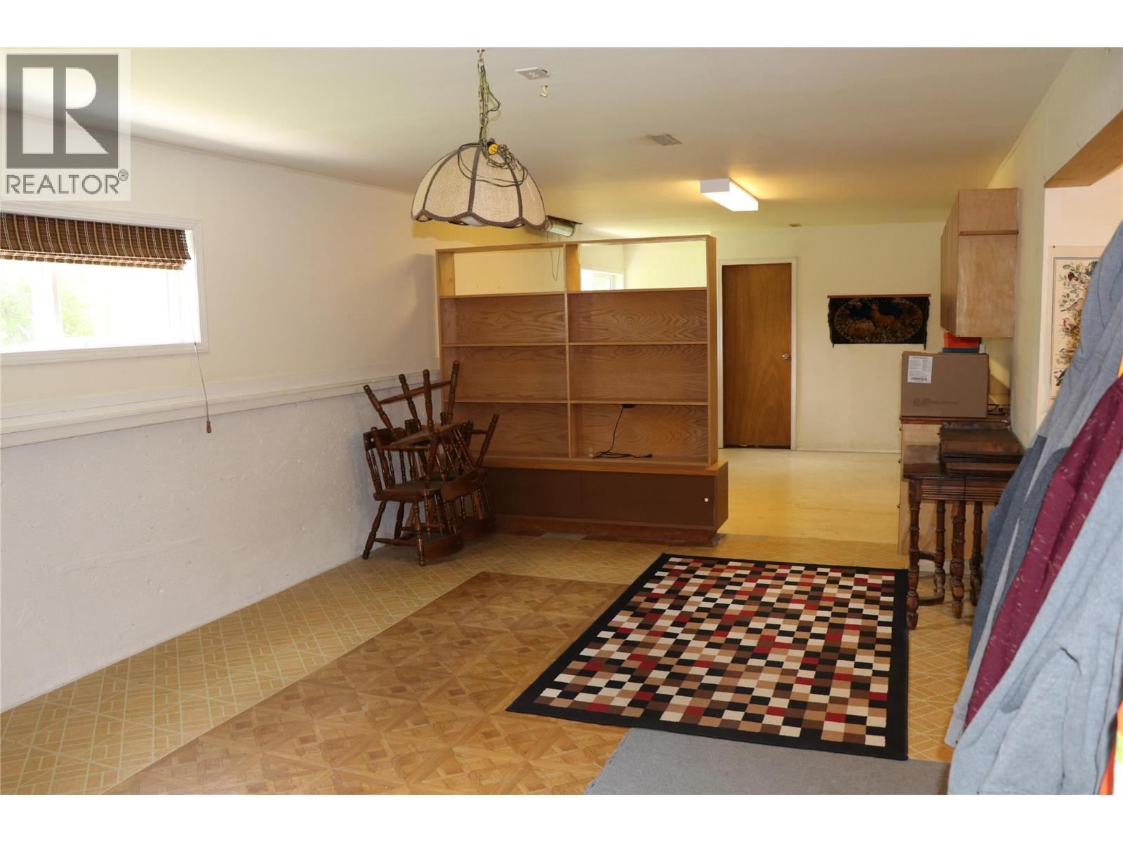 561 Willow Street, Fauquier, British Columbia  V0G 1J0 - Photo 41 - 10387442