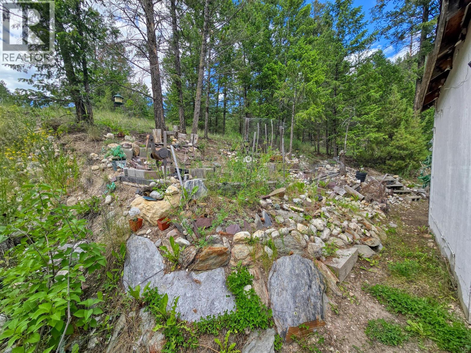 8634 93/95 Highway Unit# 28, Radium Hot Springs, British Columbia  V0A 1M0 - Photo 33 - 10387610