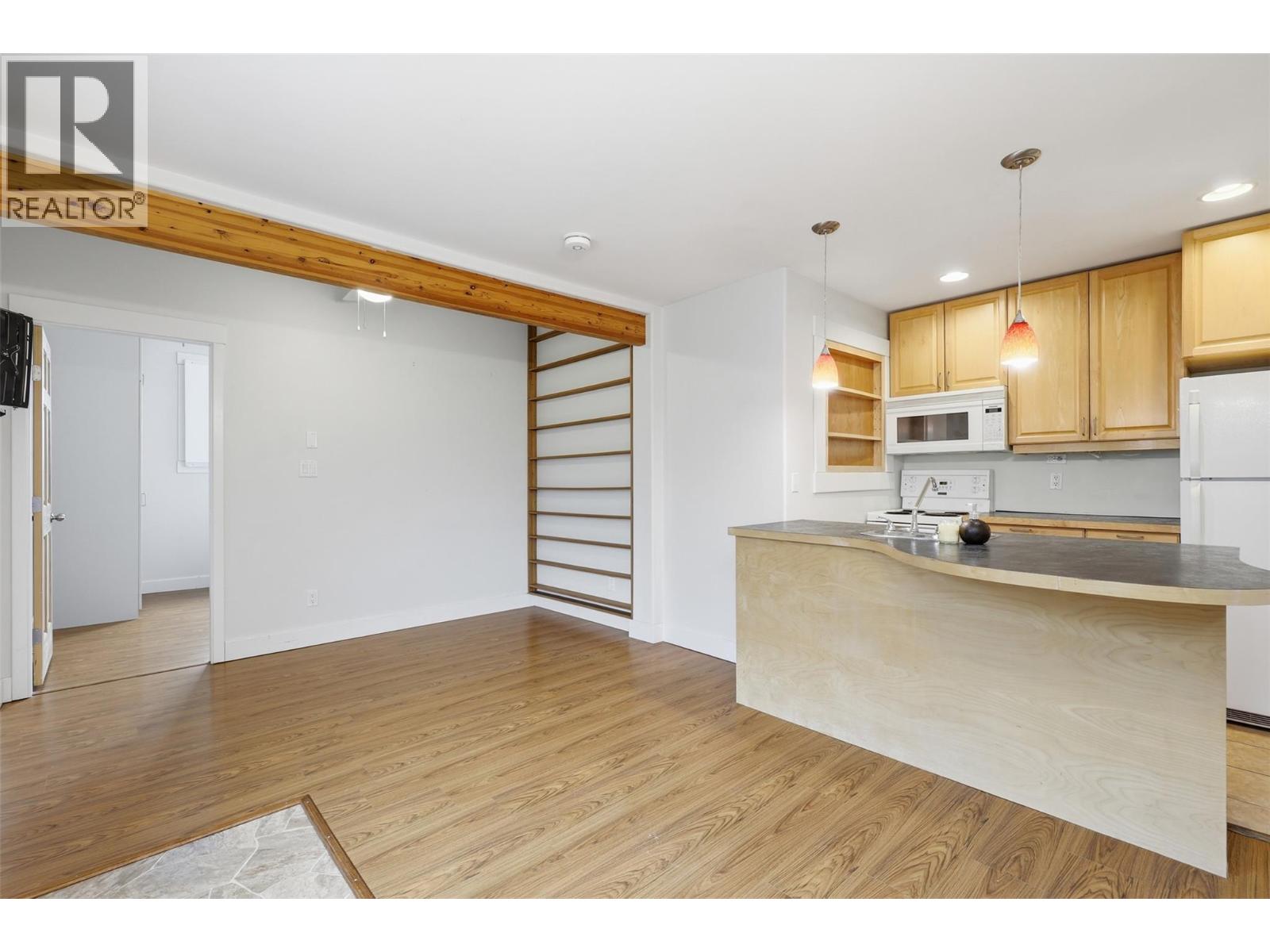 870 Mcqueen Drive Unit# 108, Kamloops, British Columbia  V2B 7X9 - Photo 9 - 10387439