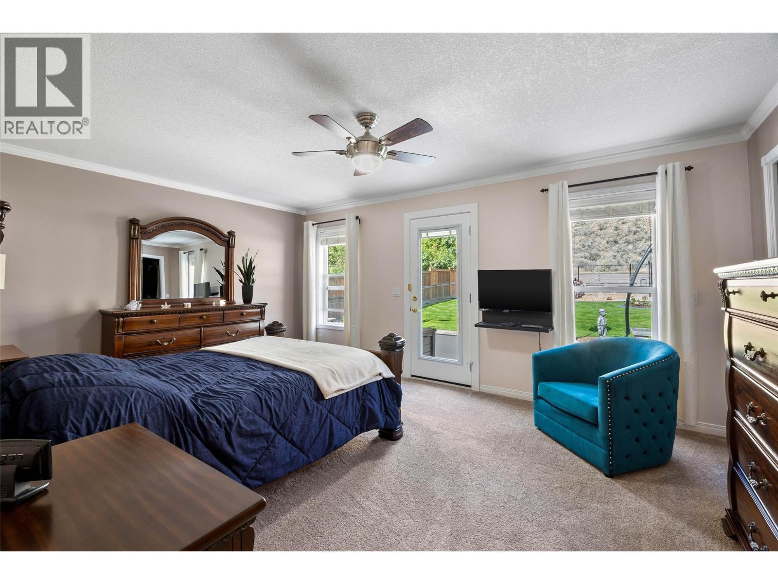 3577 Navatanee Drive, Kamloops, British Columbia  V2H 1S1 - Photo 14 - 10387724