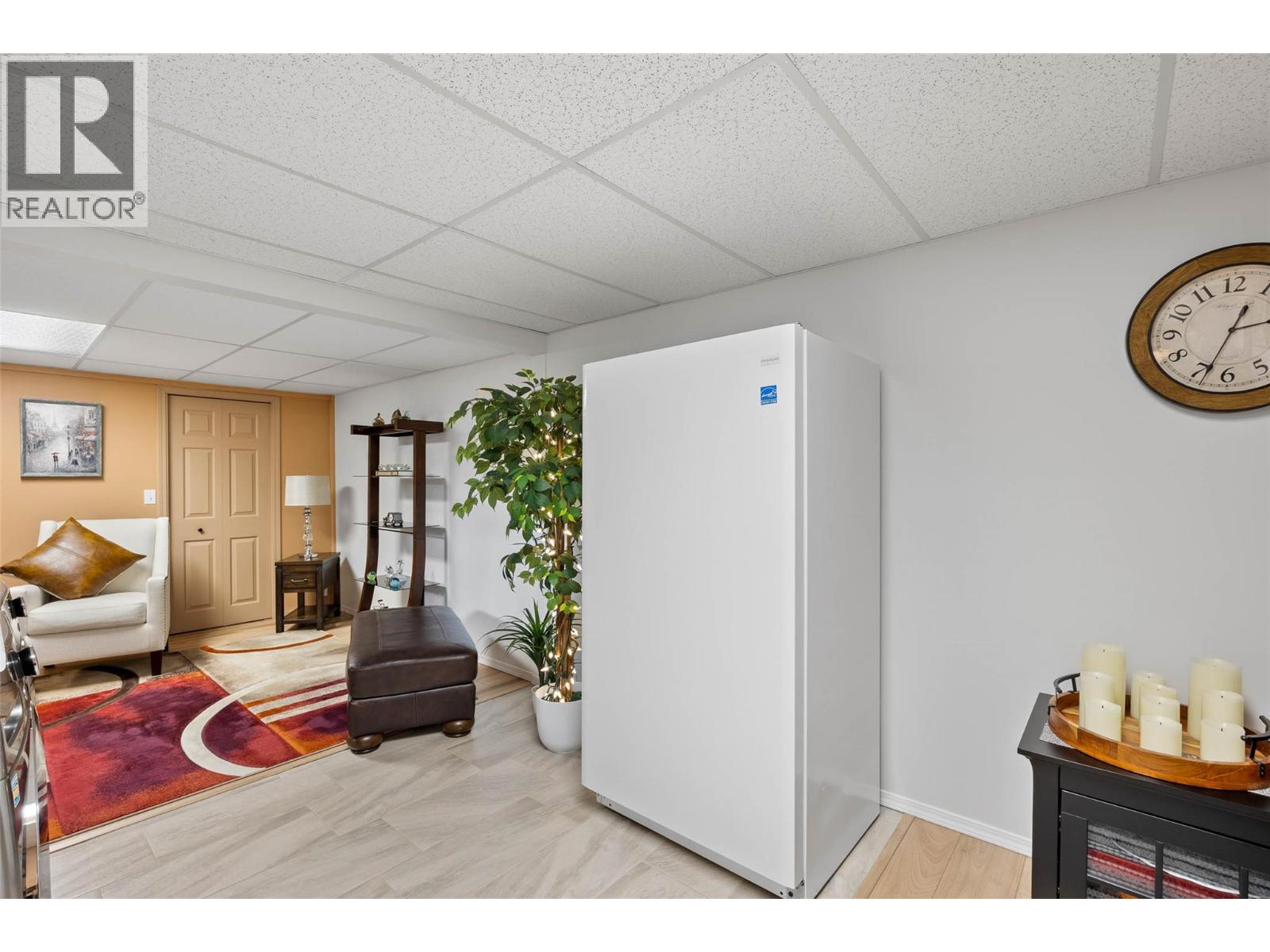 3577 Navatanee Drive, Kamloops, British Columbia  V2H 1S1 - Photo 24 - 10387724