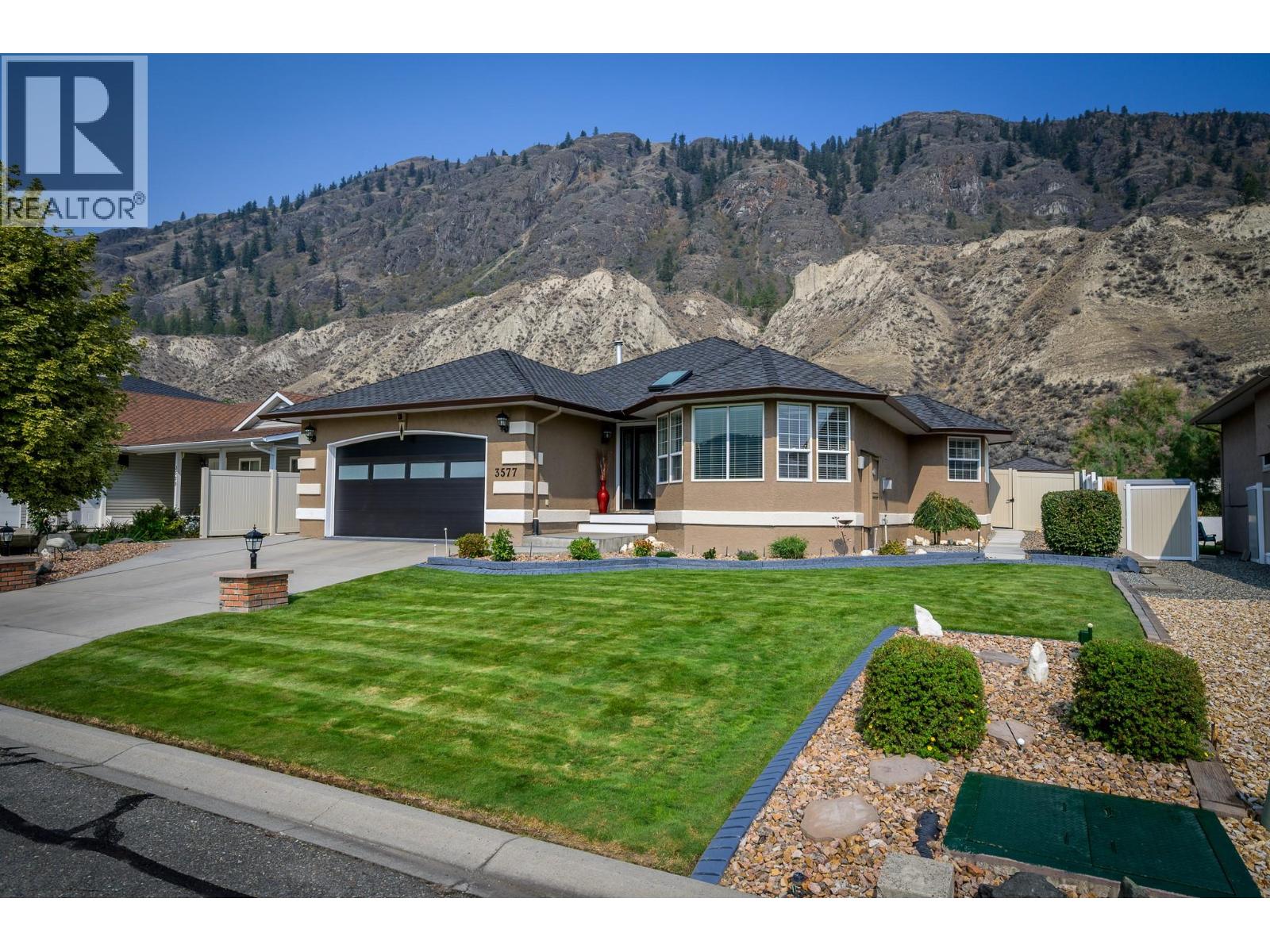 3577 Navatanee Drive, Kamloops, British Columbia  V2H 1S1 - Photo 32 - 10387724