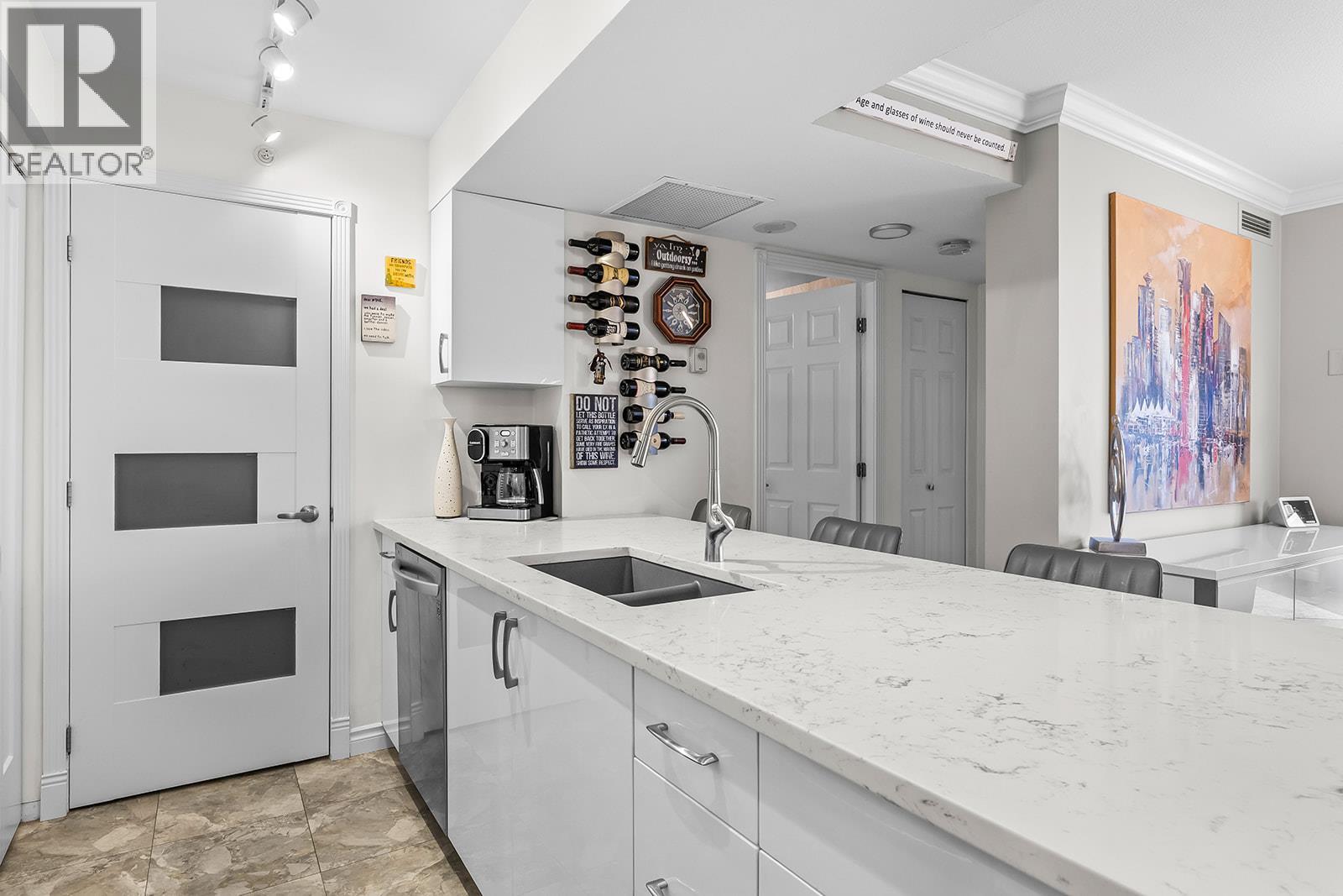 1160 Sunset Drive Unit# 302, Kelowna, British Columbia  V1Y 9P7 - Photo 27 - 10387380